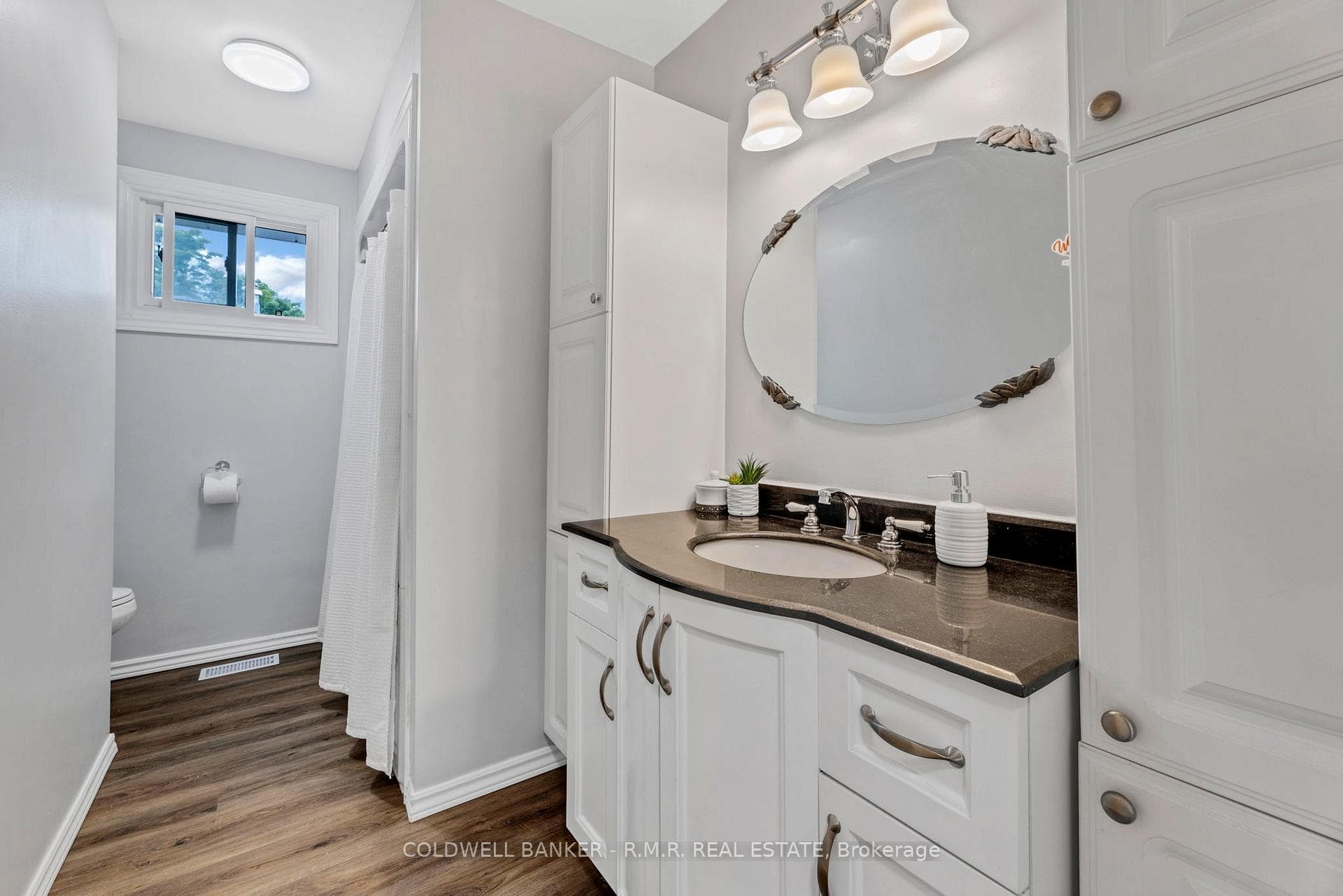 543 Sandmere Crescent photo 16
