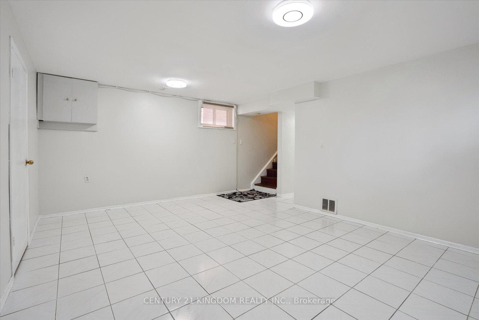 37 Robinson Avenue Unit Lower photo 10