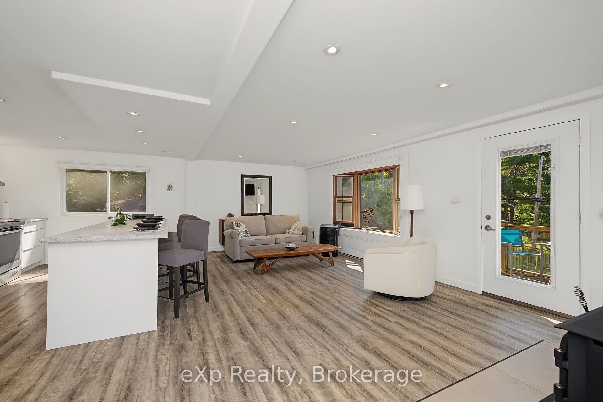 3 Bayview Drive photo 34
