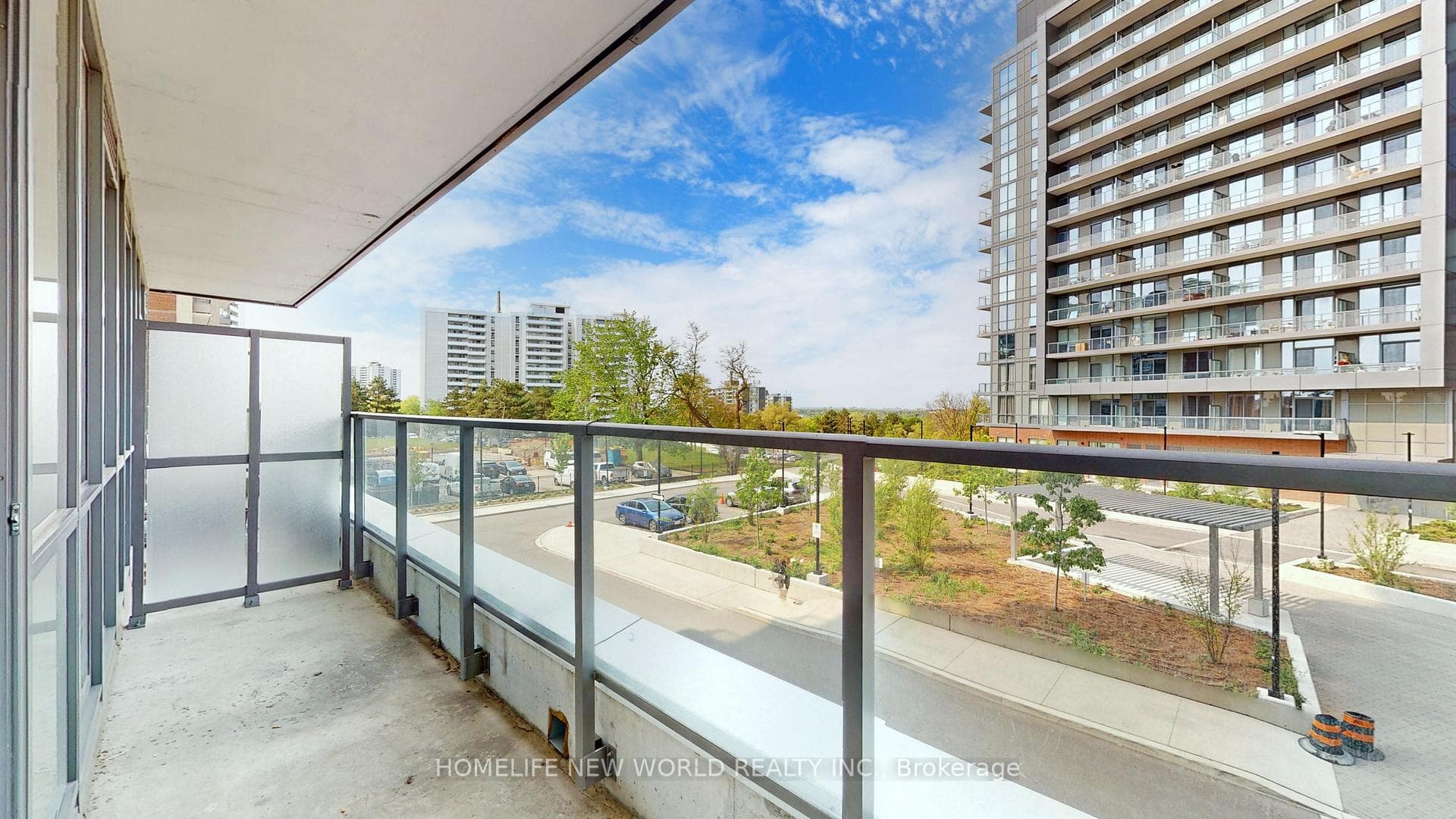 32 Forest Manor Road Unit 201 photo 24