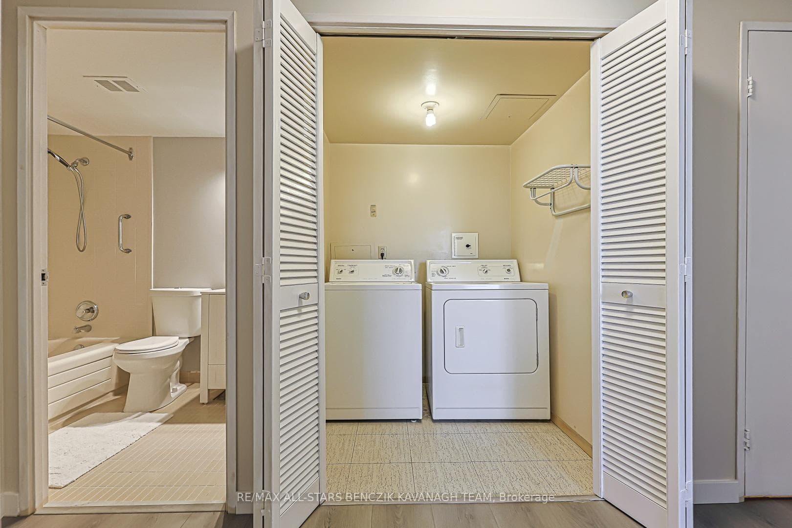 20 Fashion Roseway N/A Unit 408 photo 16