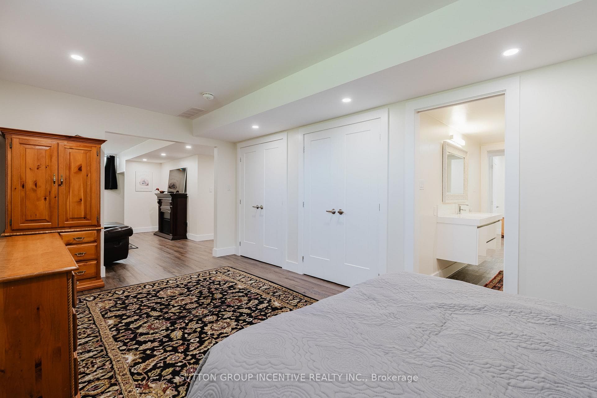 31 Bourgeois Beach Road photo 16