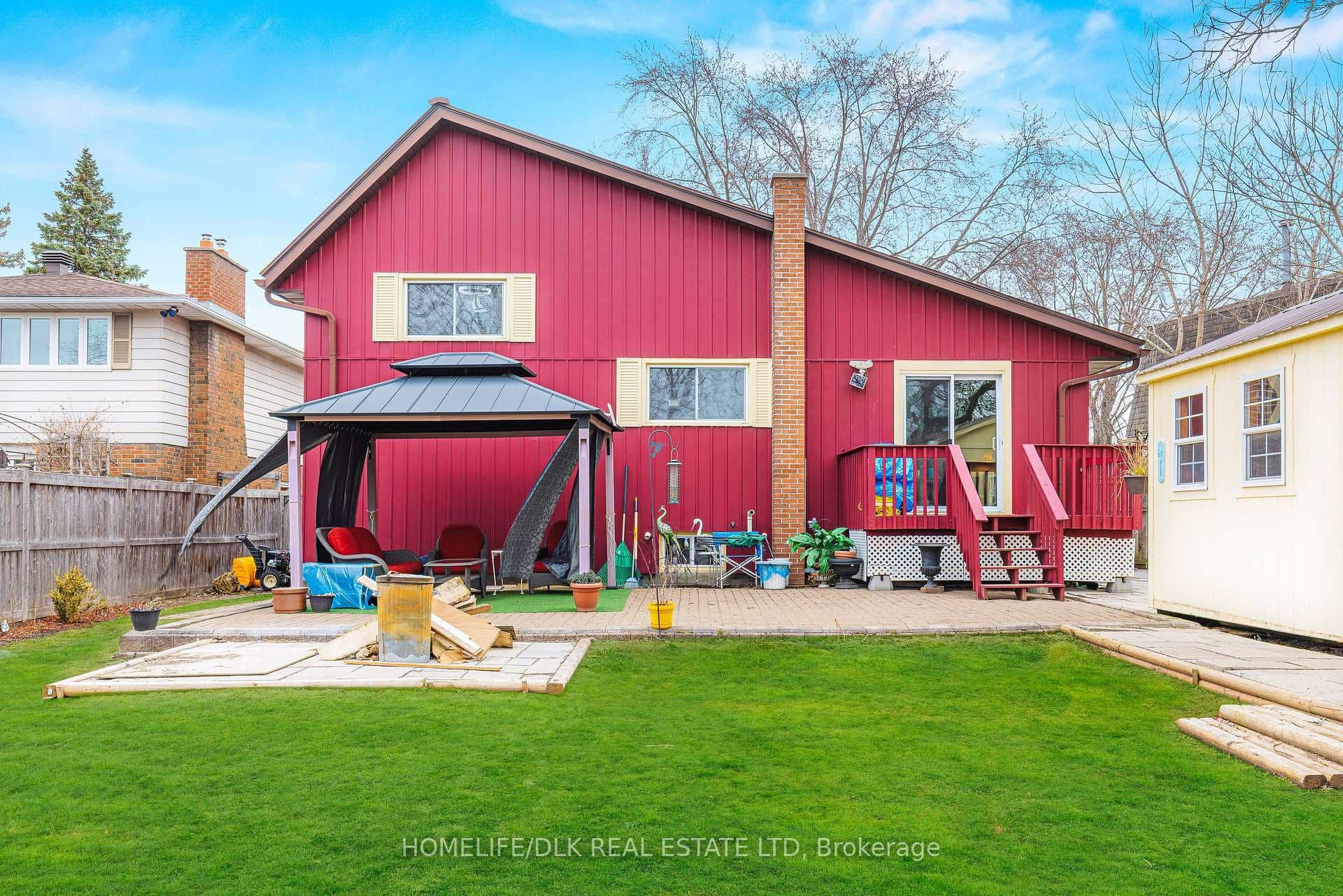 1182 Queensland Place photo 38