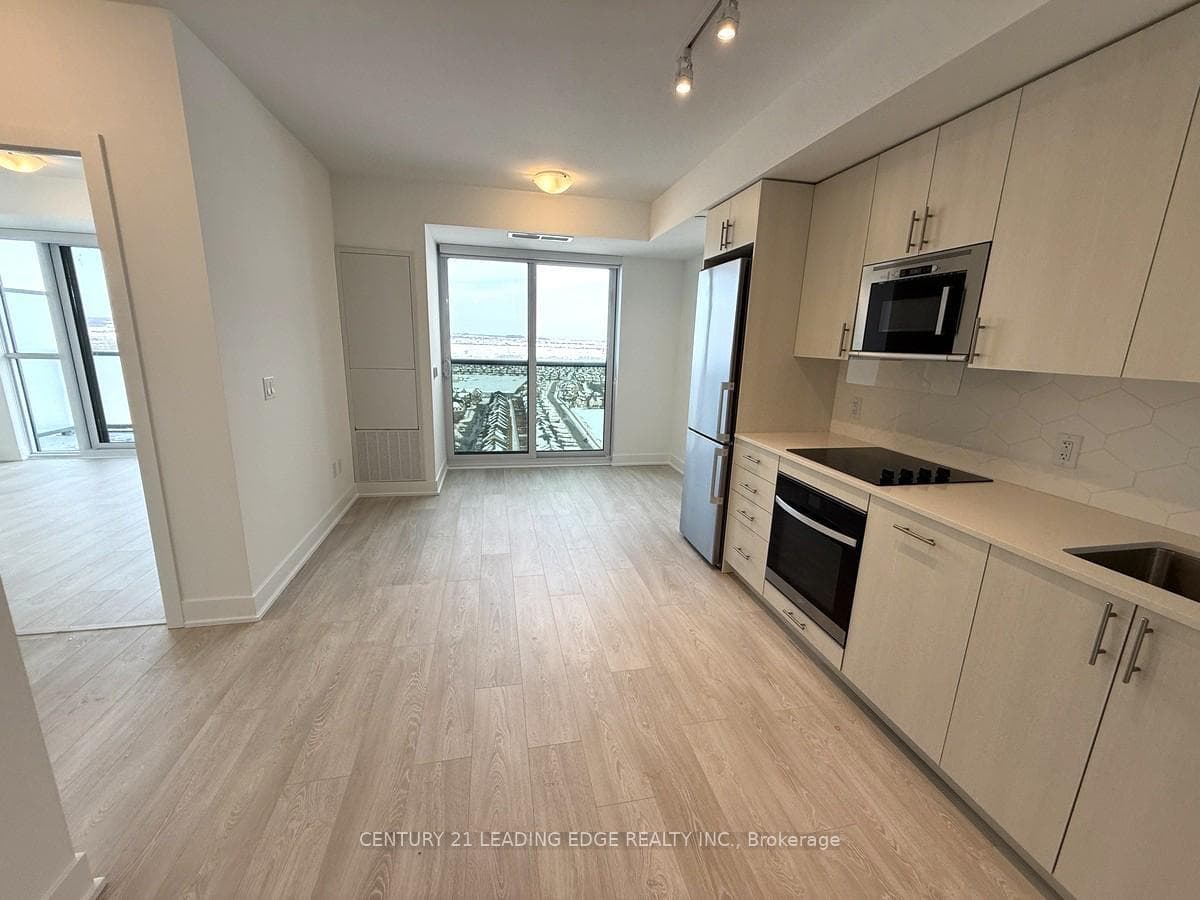 2545 Simcoe Street Unit 2203 photo 6