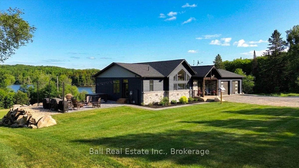 632 The South Road photo 1