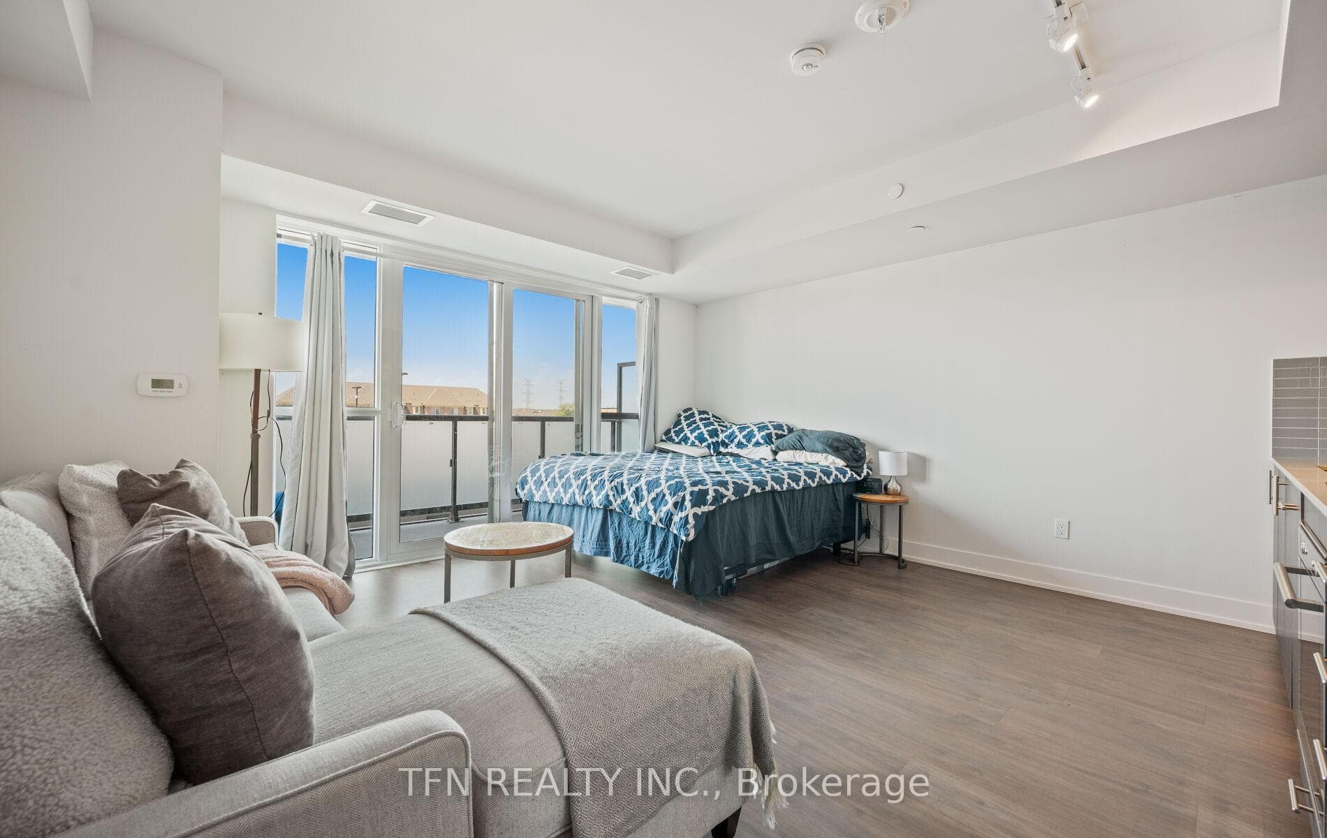2550 Simcoe Street Unit 219 photo 14