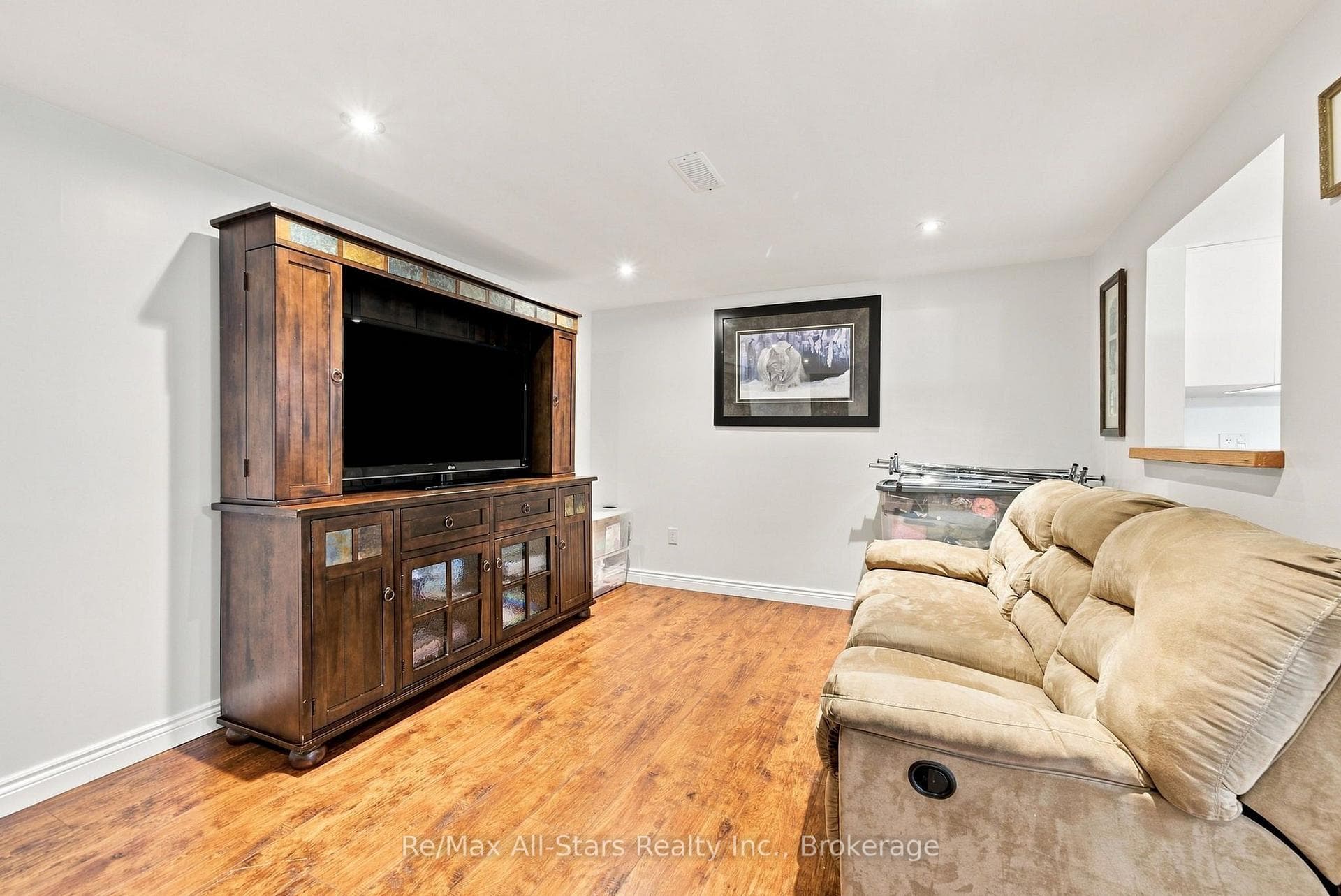 15102 Old Simcoe Road photo 21