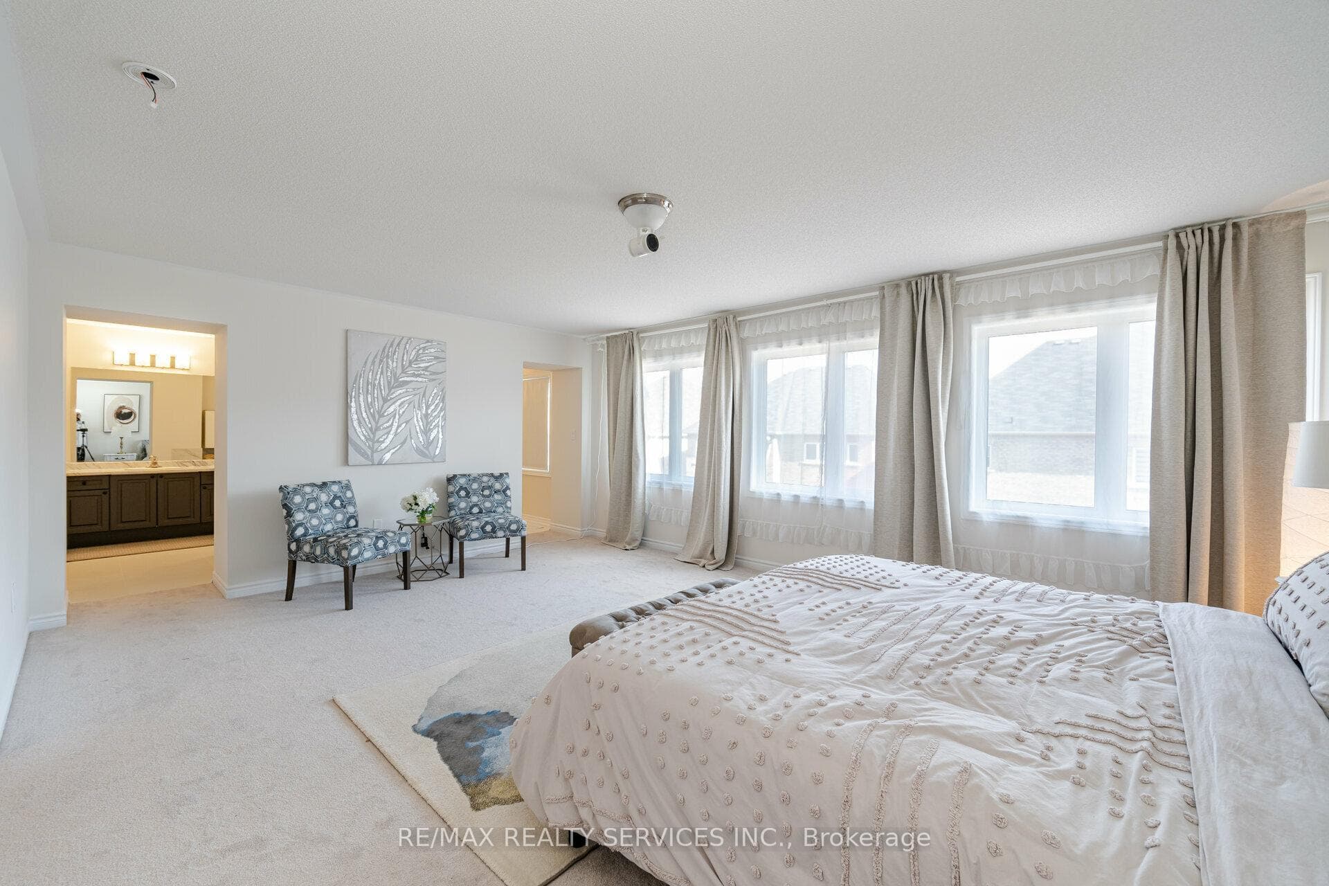 52 phyllis Drive photo 28