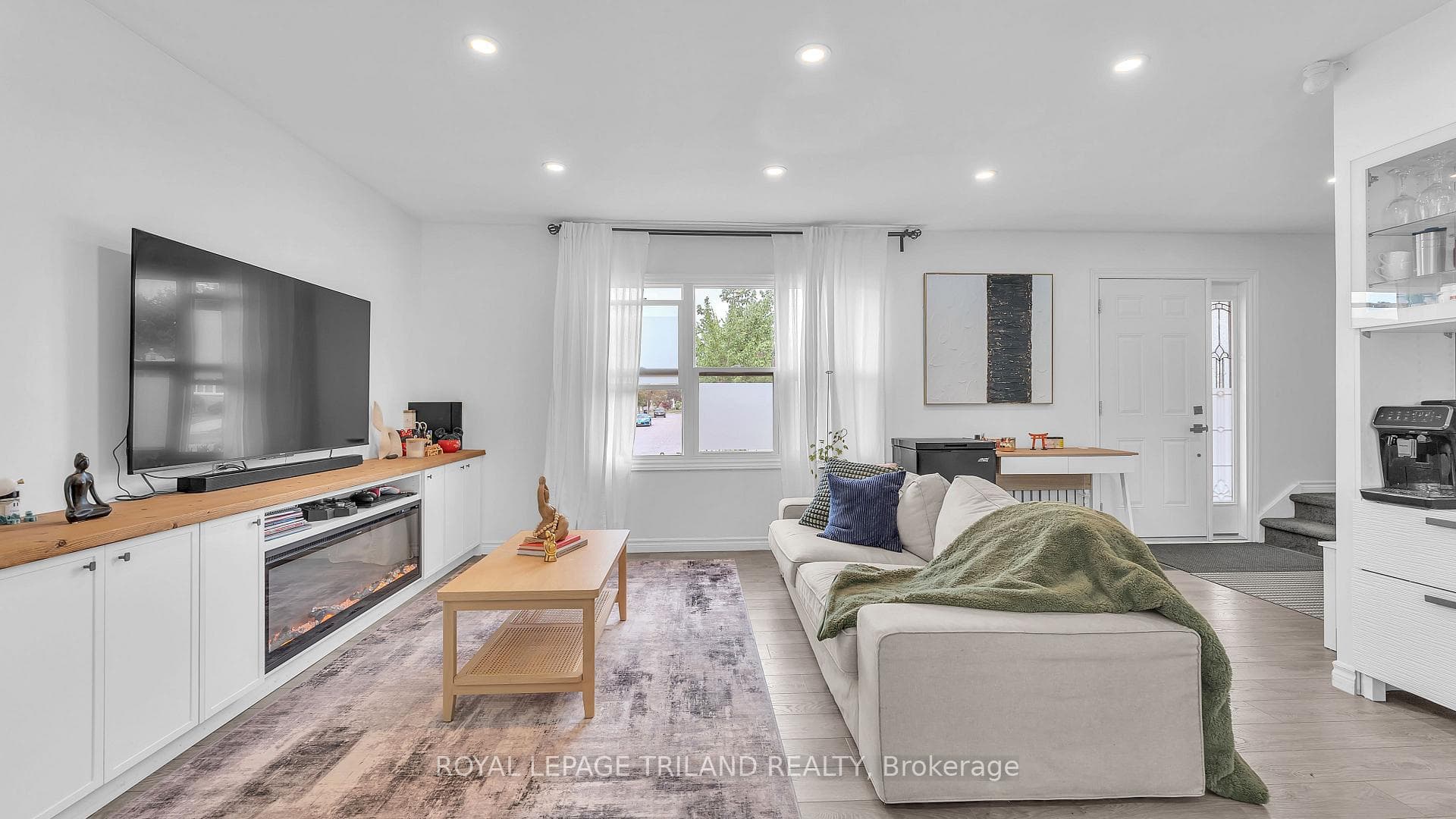 51 Ashbury Avenue photo 3