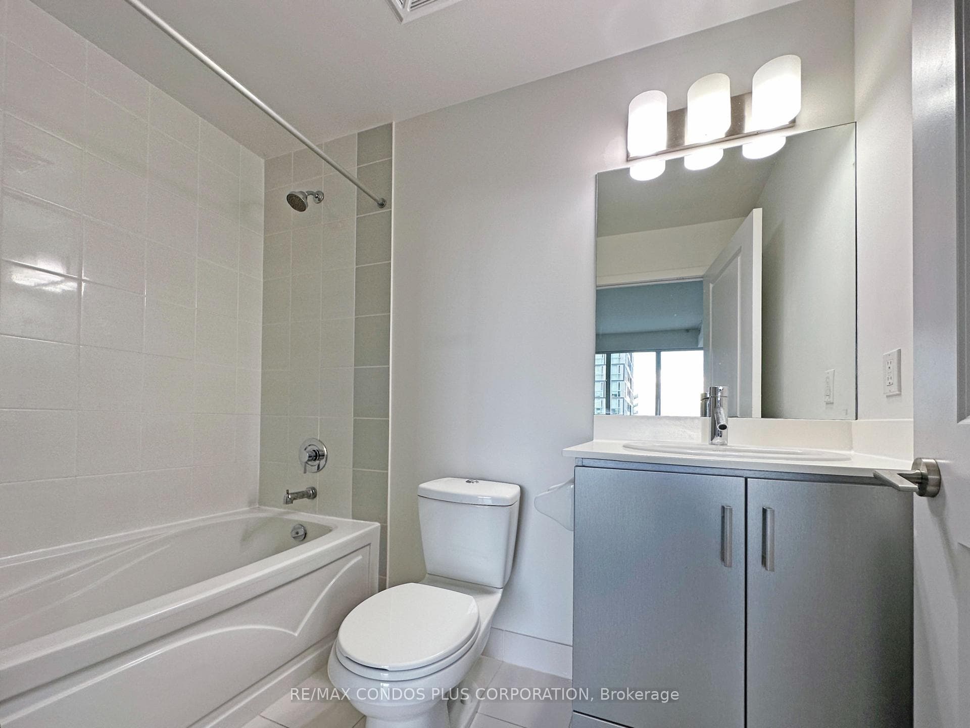 4Pc Ensuite Bath