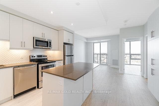 15 Lynch Street Unit 1601 photo 10