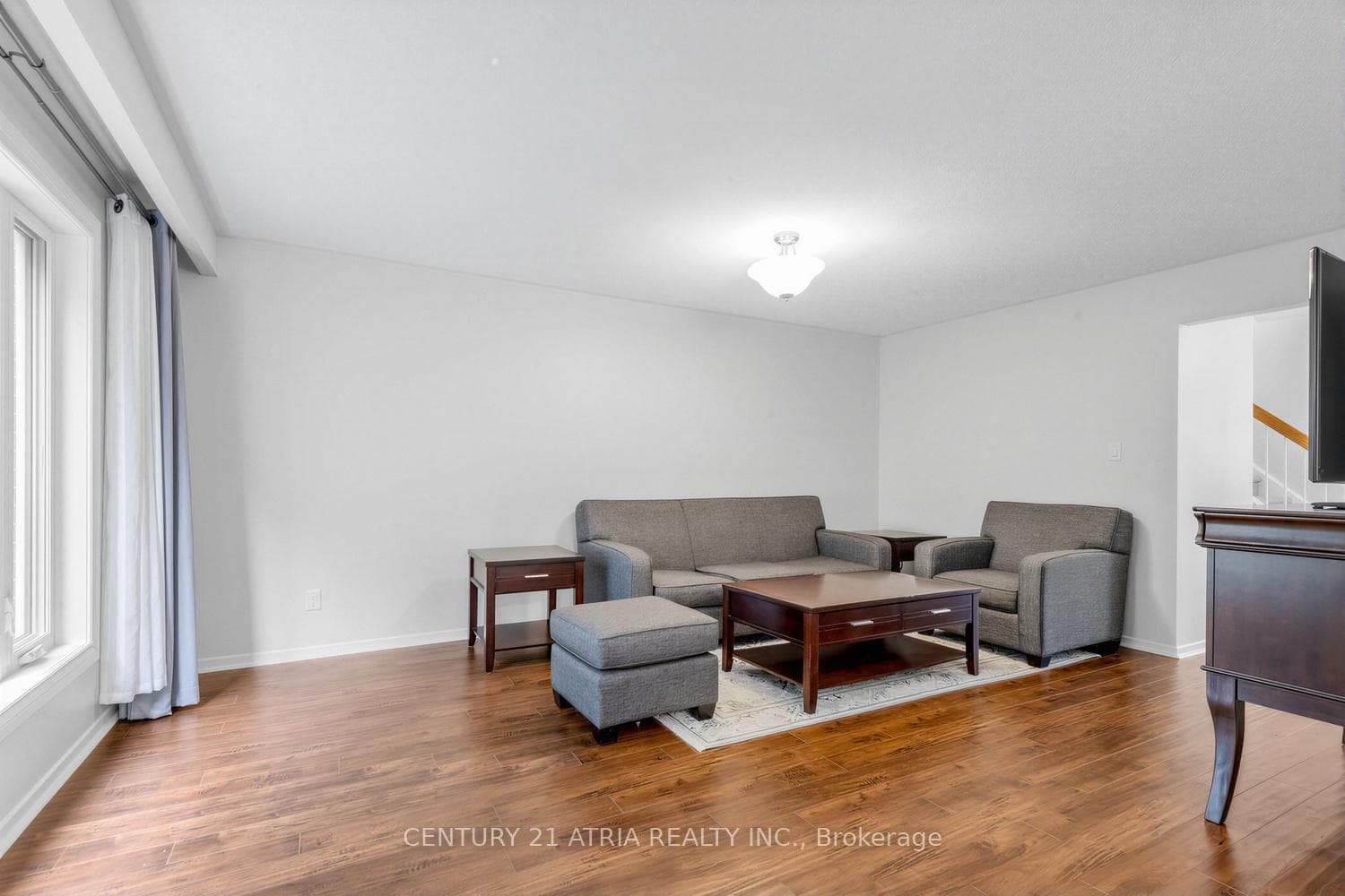 36 Ravengloss Drive photo 14