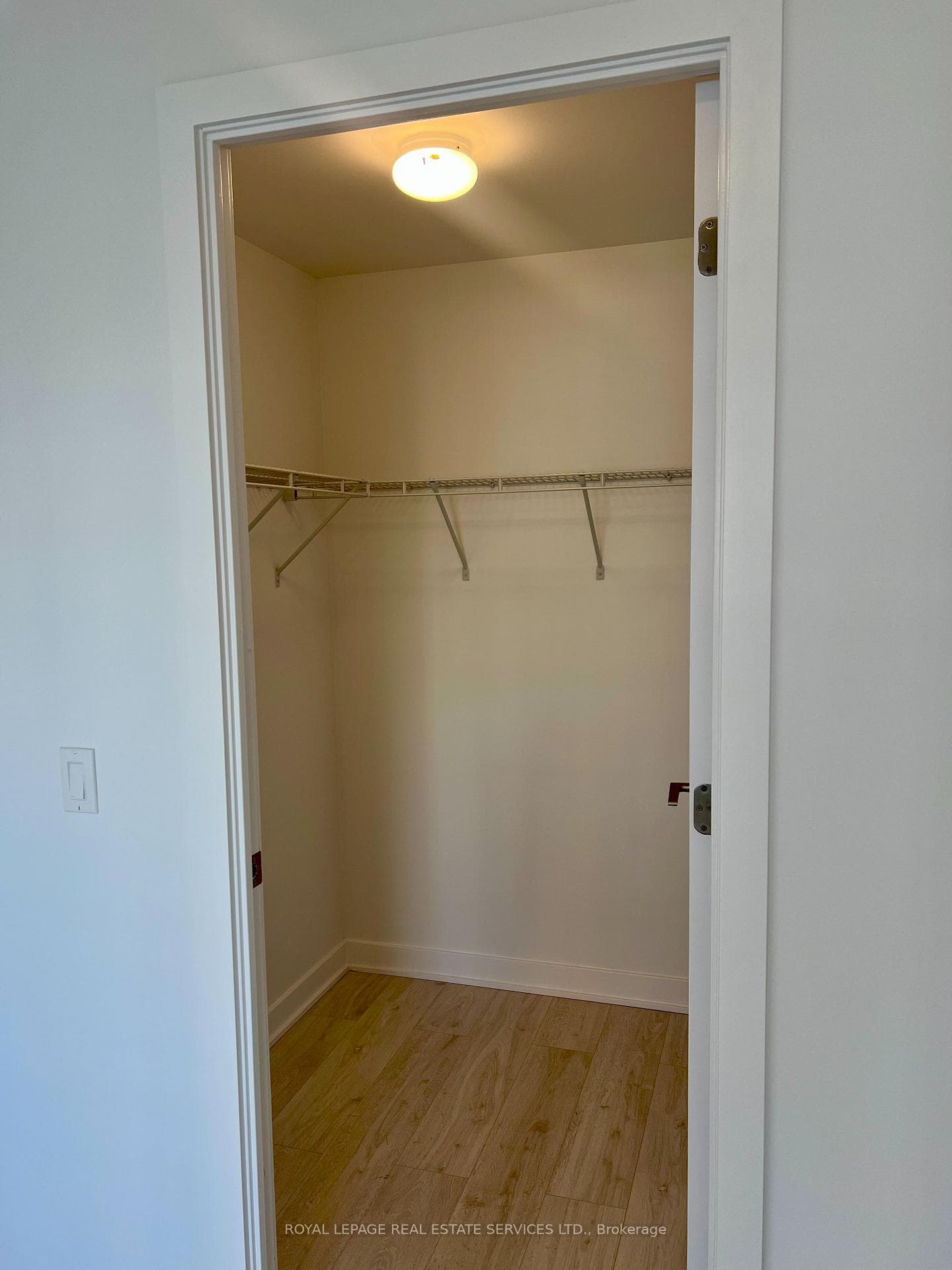 2221 Yonge Street Unit 1911 photo 16