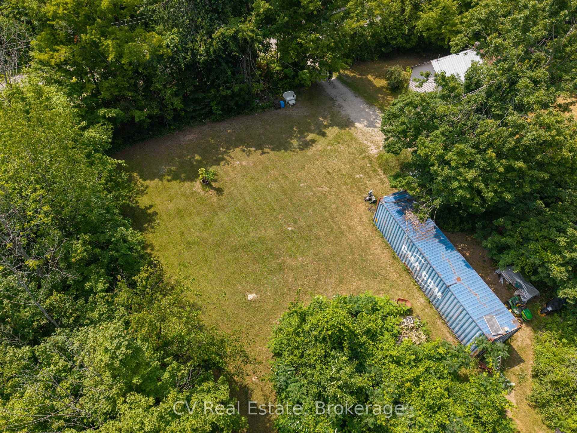 5477 Line 7 Lane photo 13