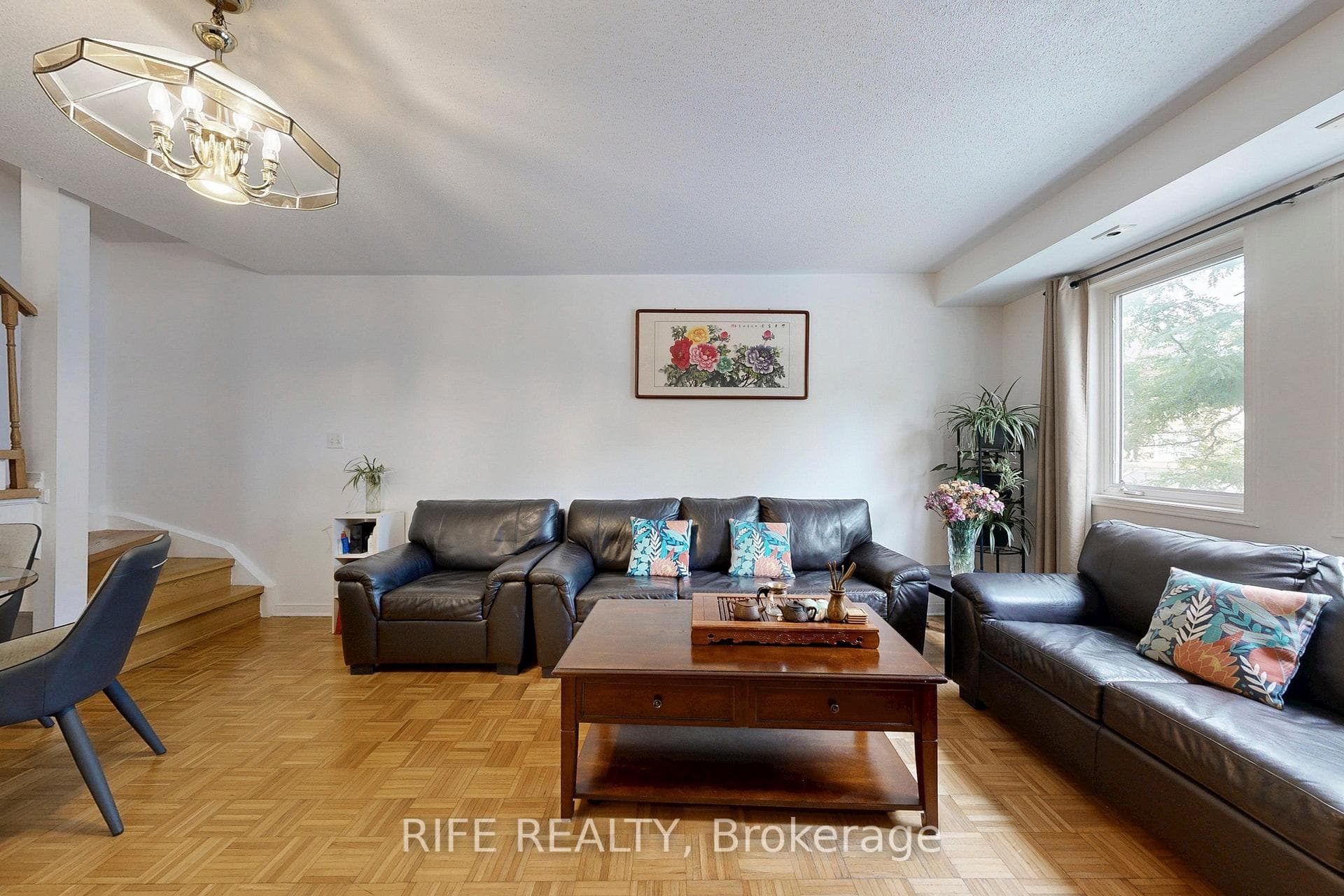 28 Rosebank Drive Unit 703 photo 7