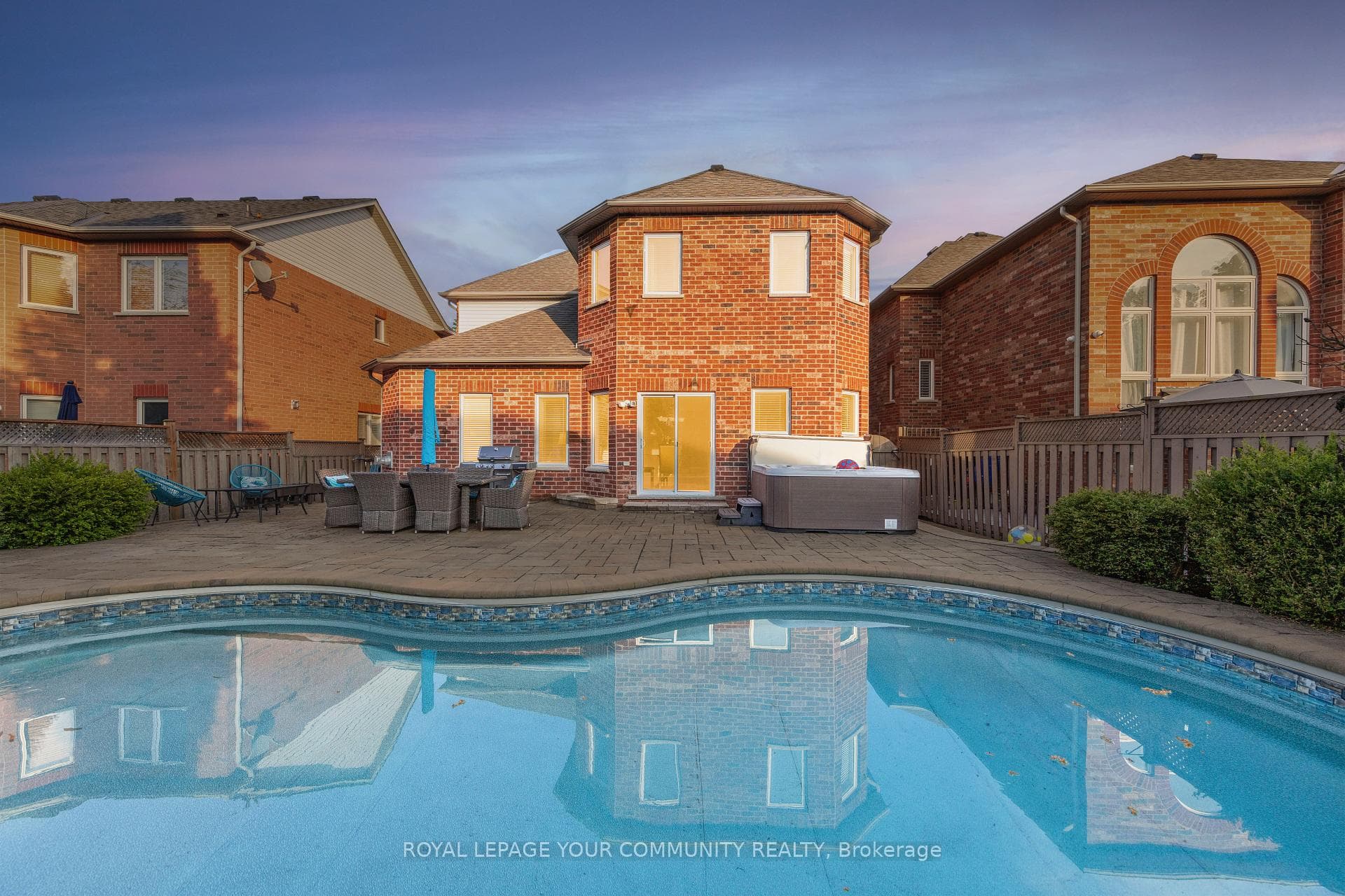 5 Stonebrook Crescent photo 36