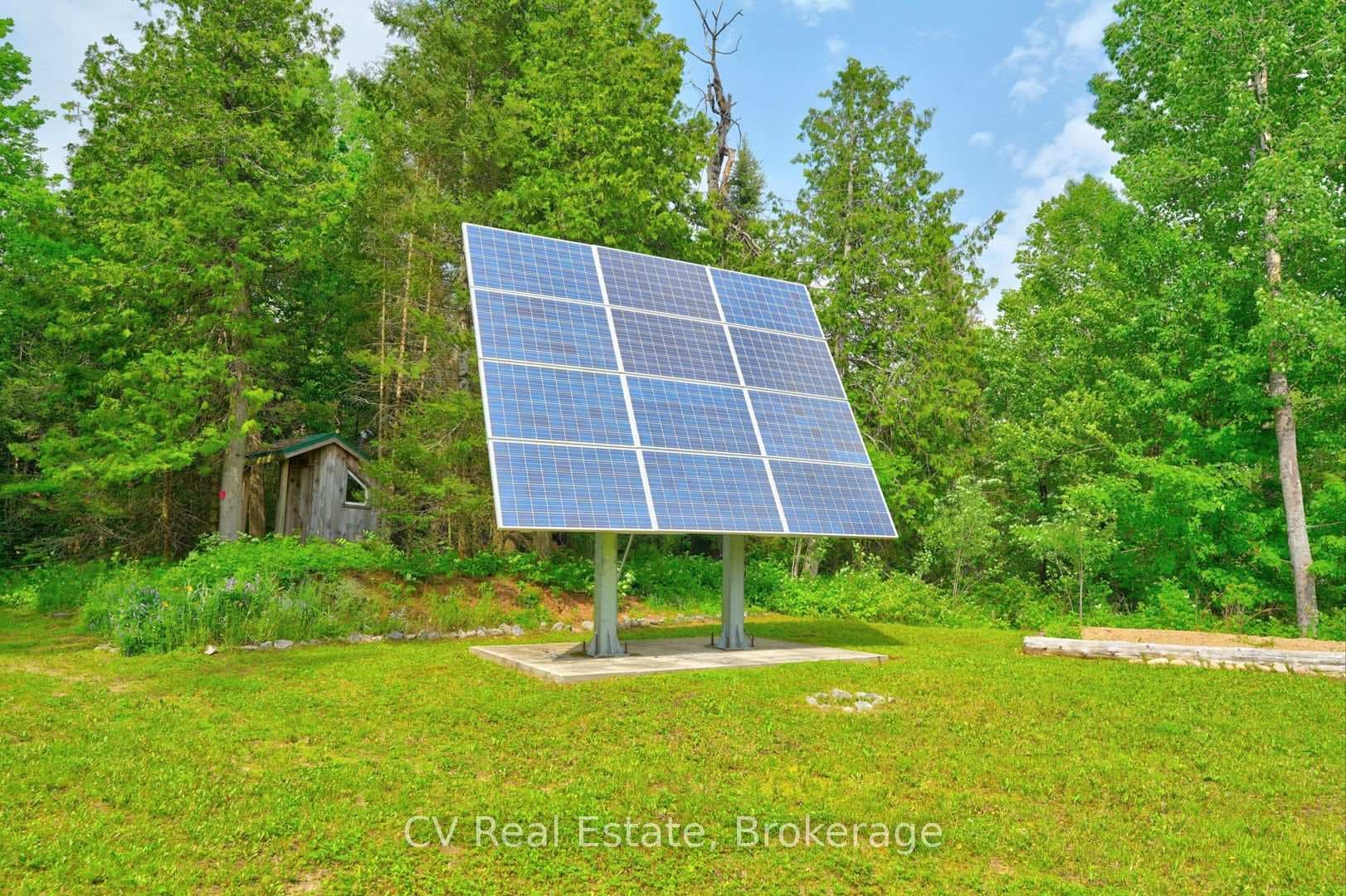 625 Chetwynd Road photo 31