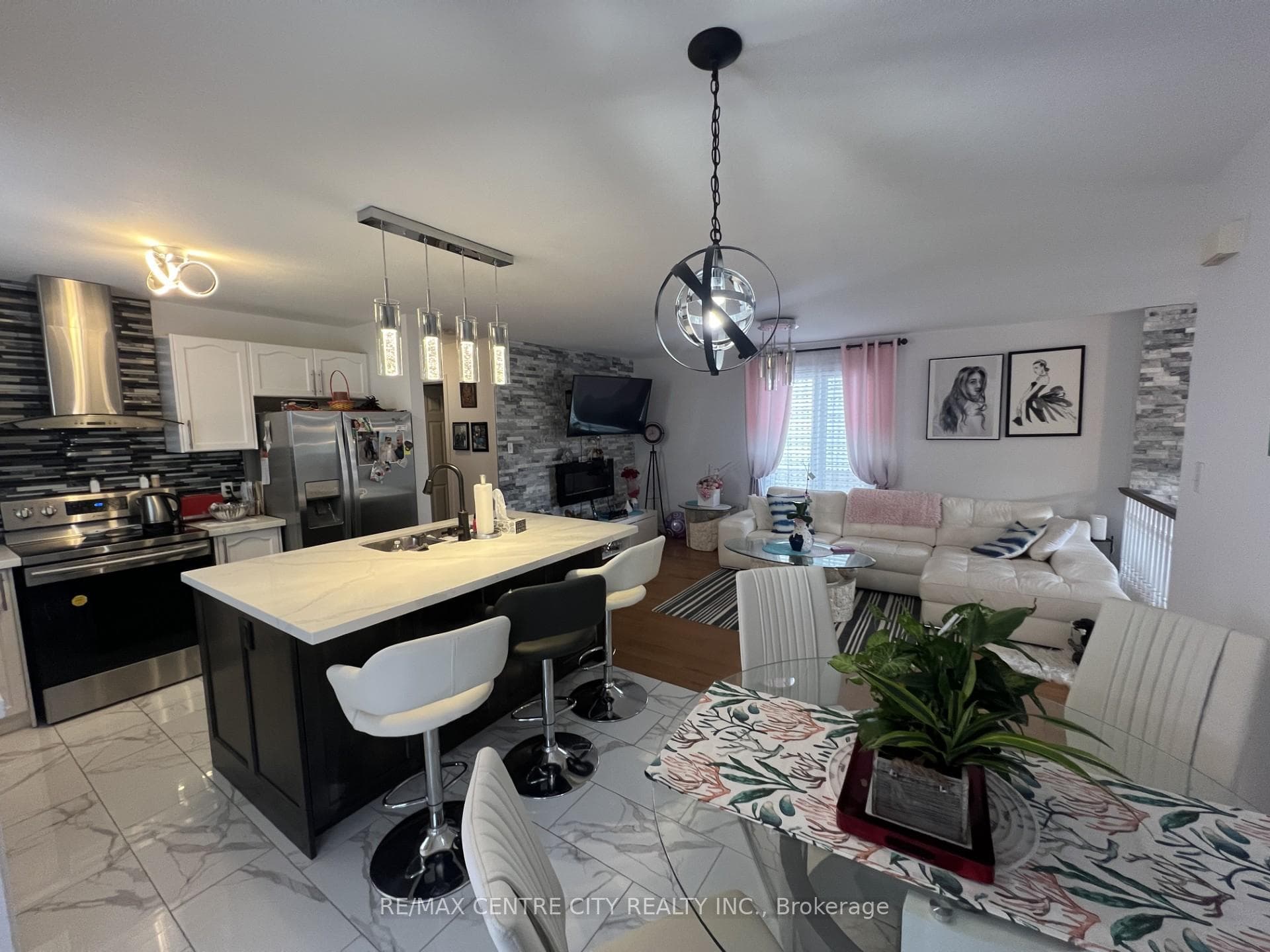 1233 Savannah Drive Unit MAIN photo 4