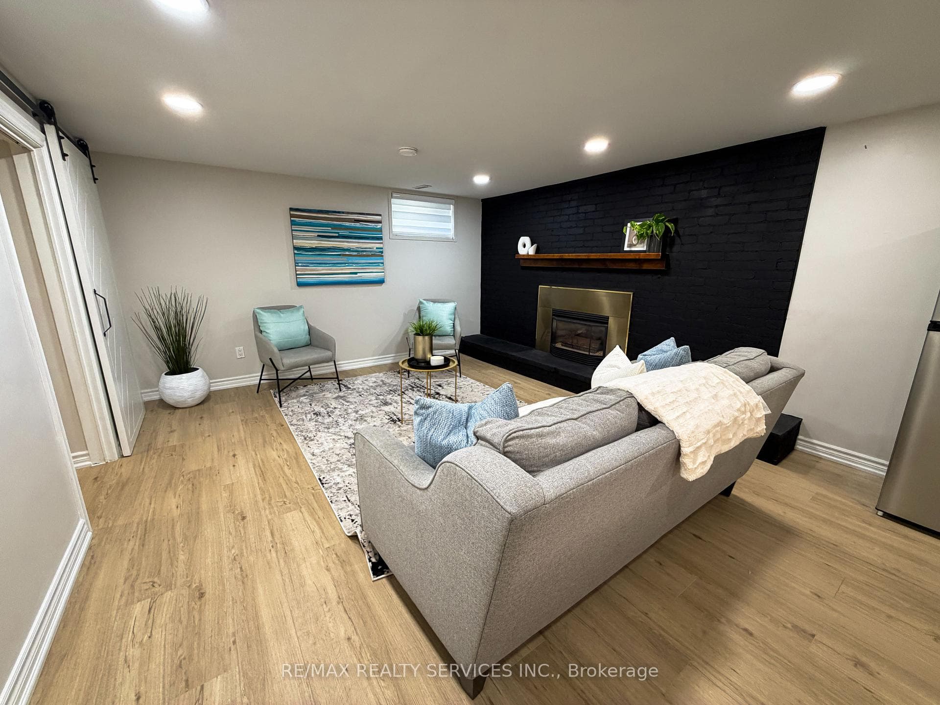 238 Laurier Avenue photo 21