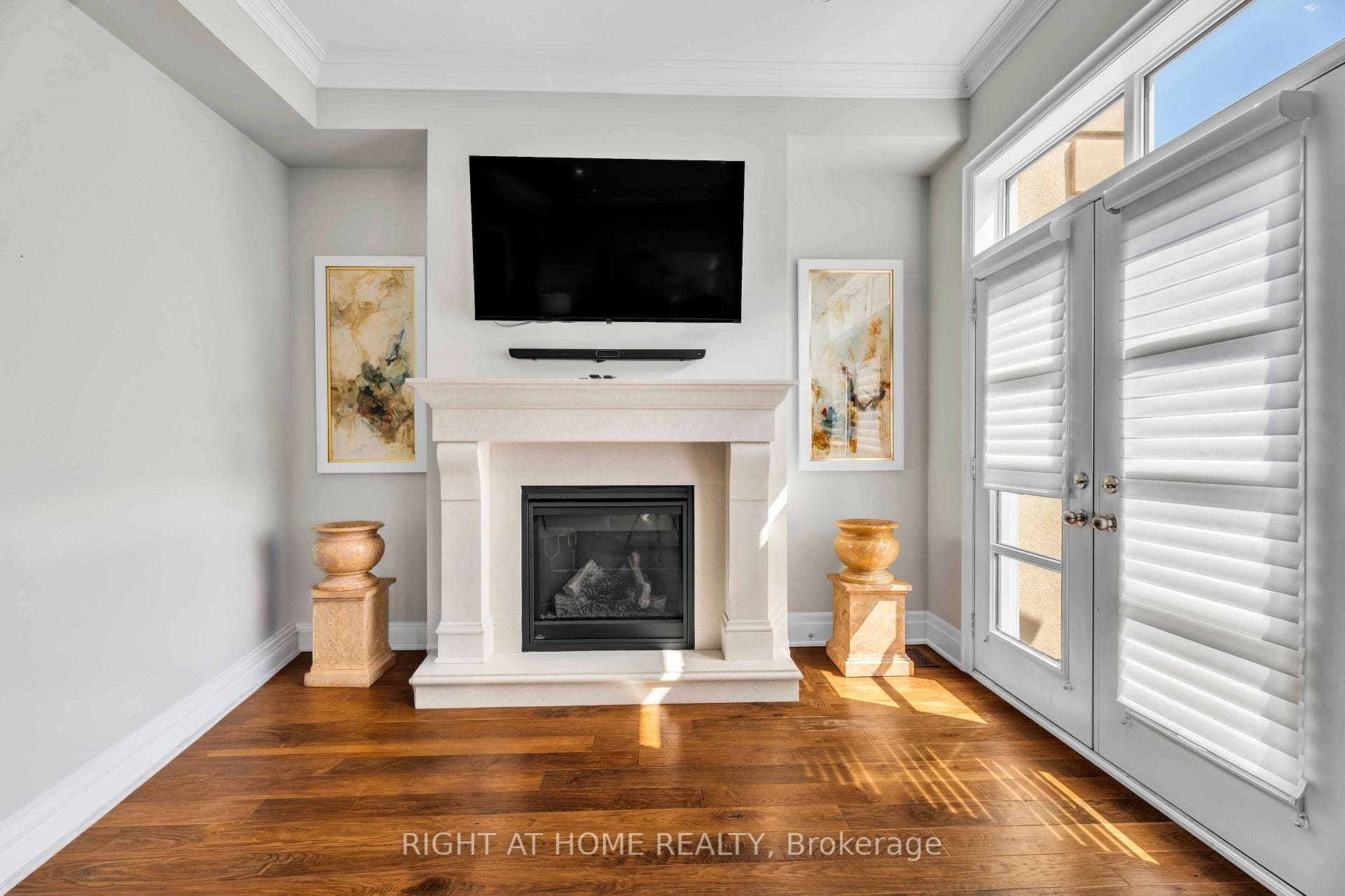 184 Dorval Drive photo 9