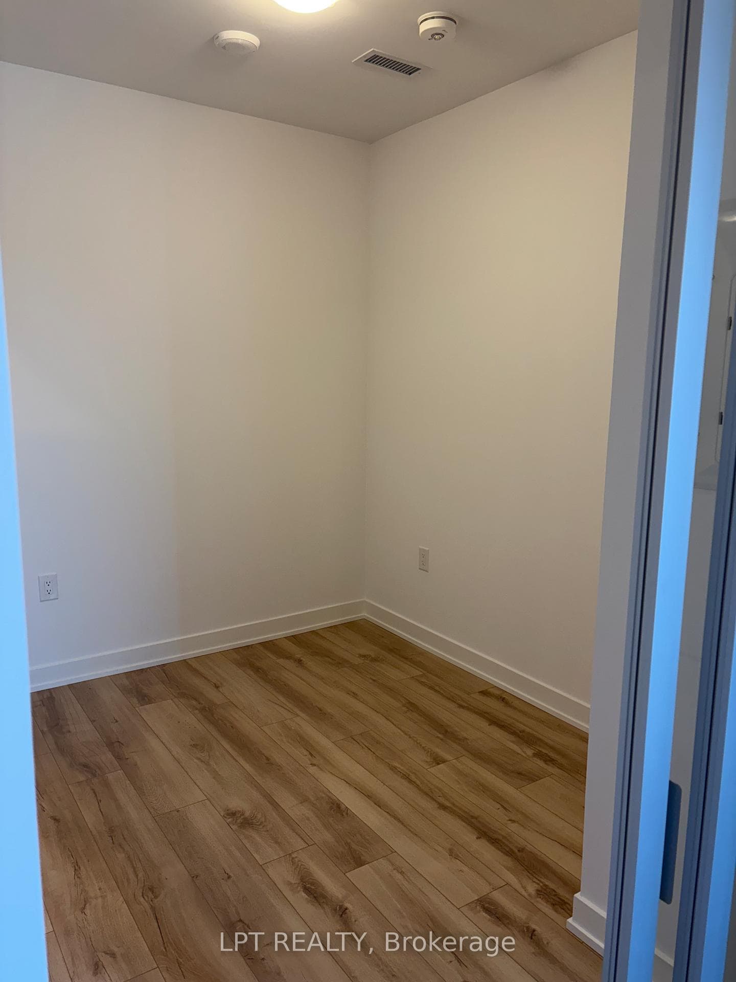 7439 Kingston Road Unit 1118A photo 18