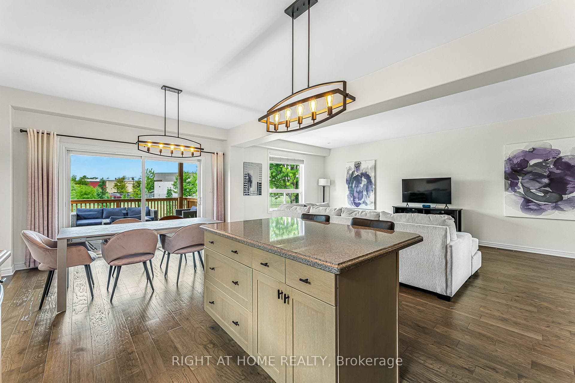 80 Loretta Drive photo 16