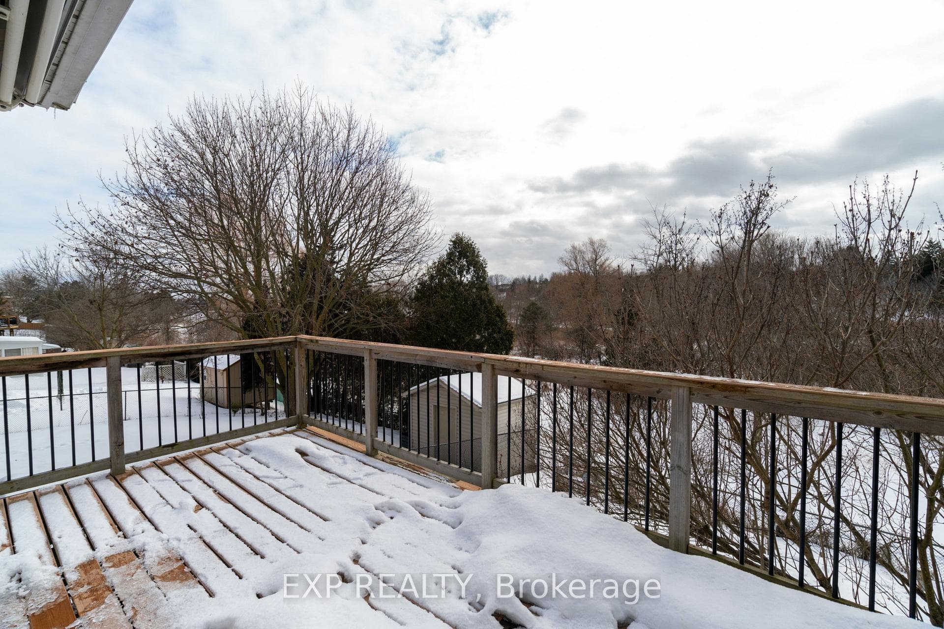 125 Overbank Drive photo 34