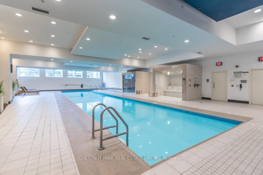 2191 Yonge Street Unit 1708 photo 32
