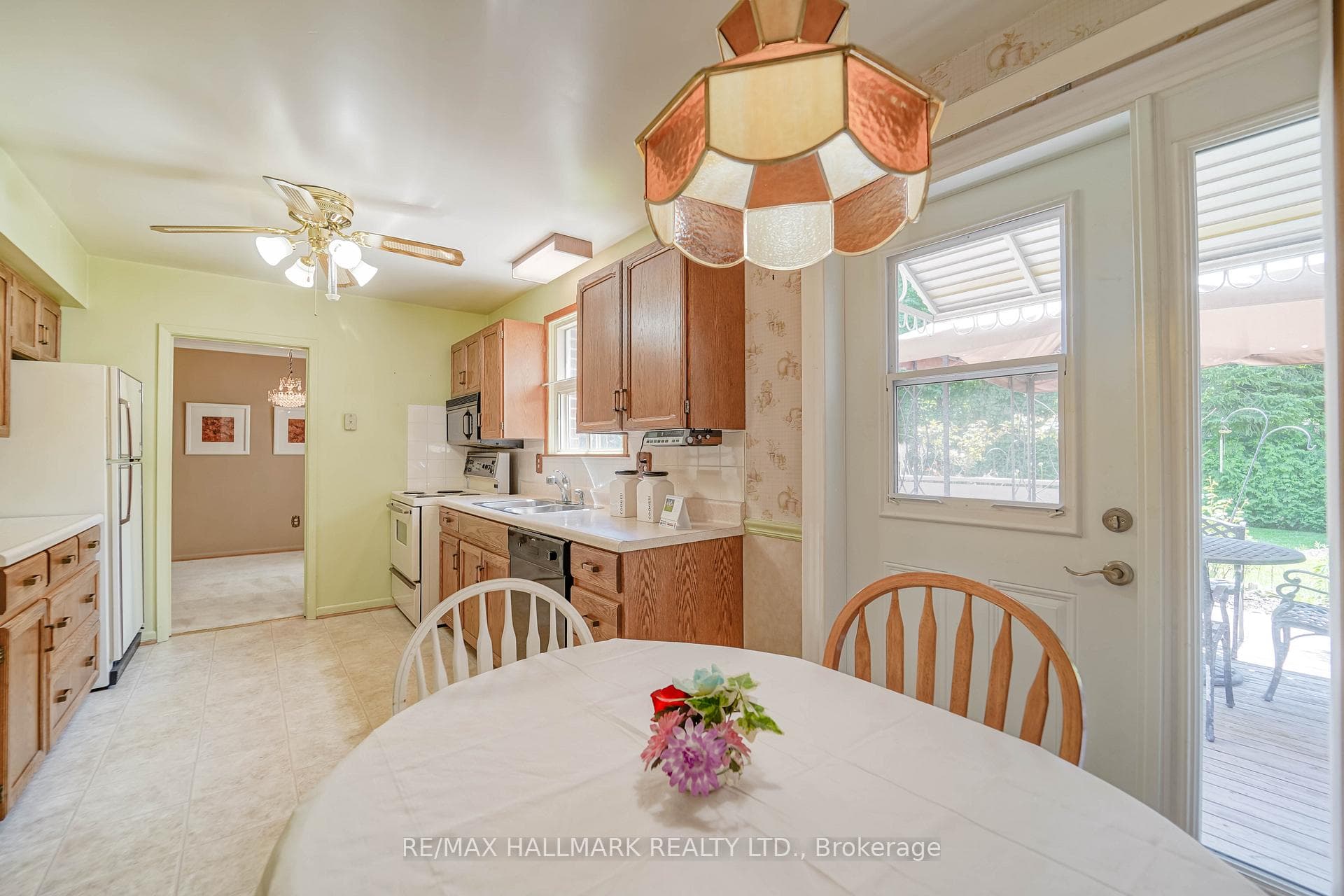 14 Castledene Crescent photo 16