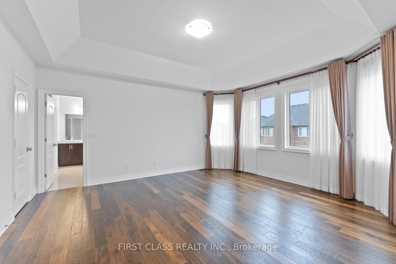 33 Berkshire Crescent photo 11