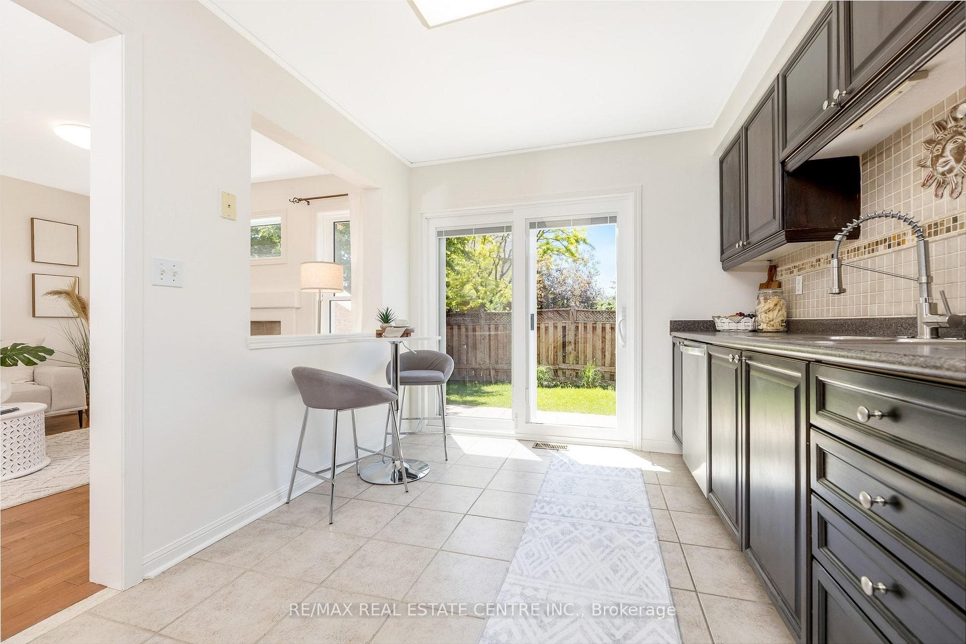430 Patterson Drive photo 10