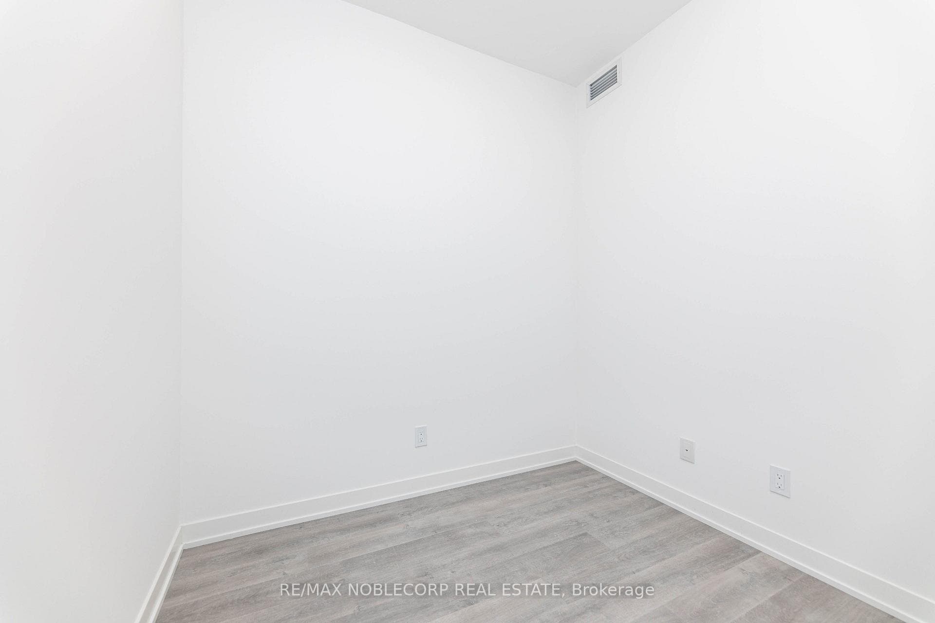 292 Verdale Crossing Unit 805B photo 6