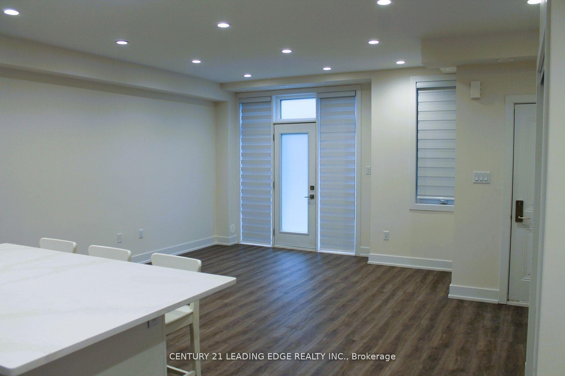 8 Sayers Lane Unit 15 photo 9