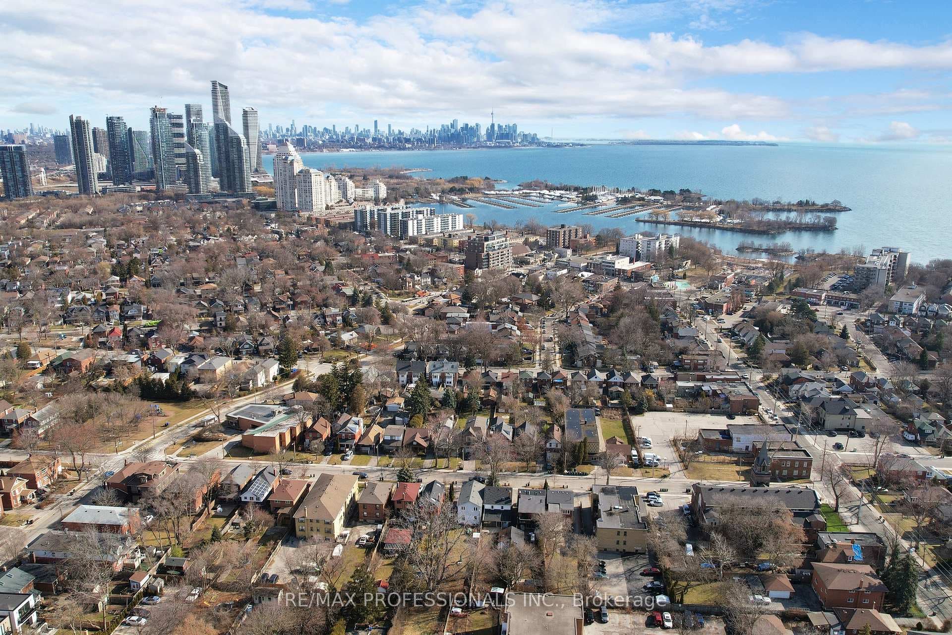 32 Hillside Avenue photo 39