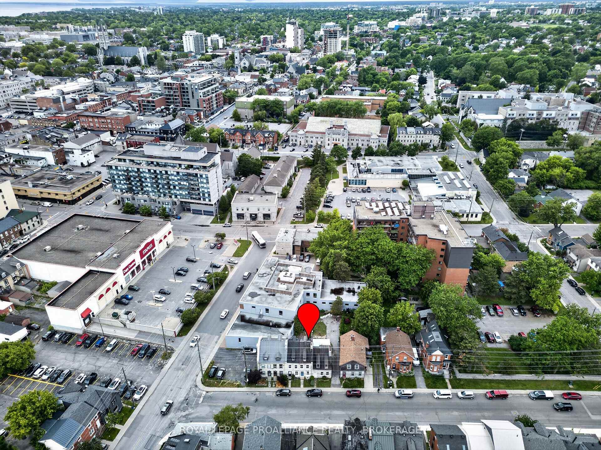 12 Rideau Street photo 1