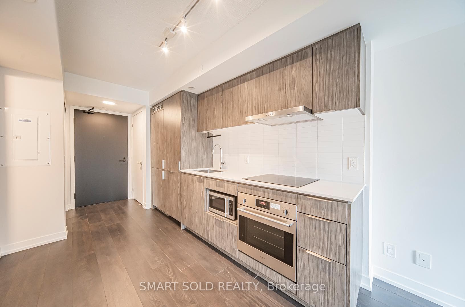 60 Shuter Street Unit 307 photo 7
