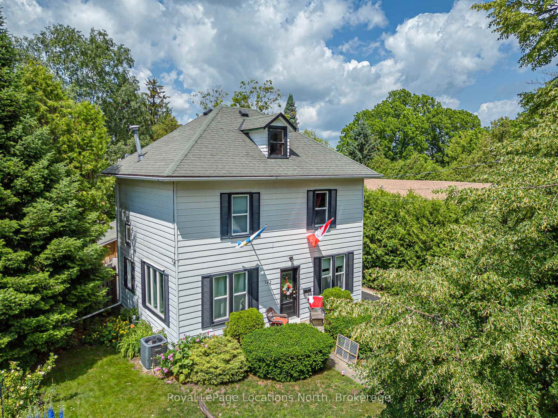 142 Marsh Street photo 2