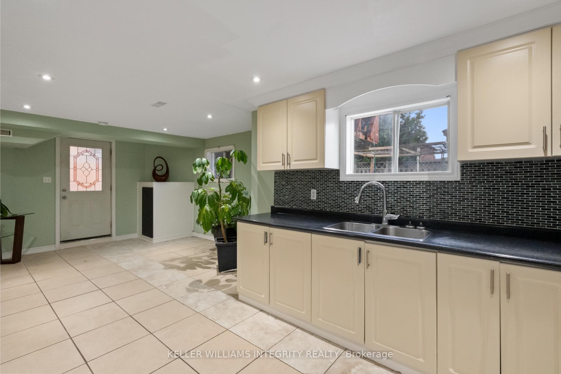 89 Wilce Drive photo 33