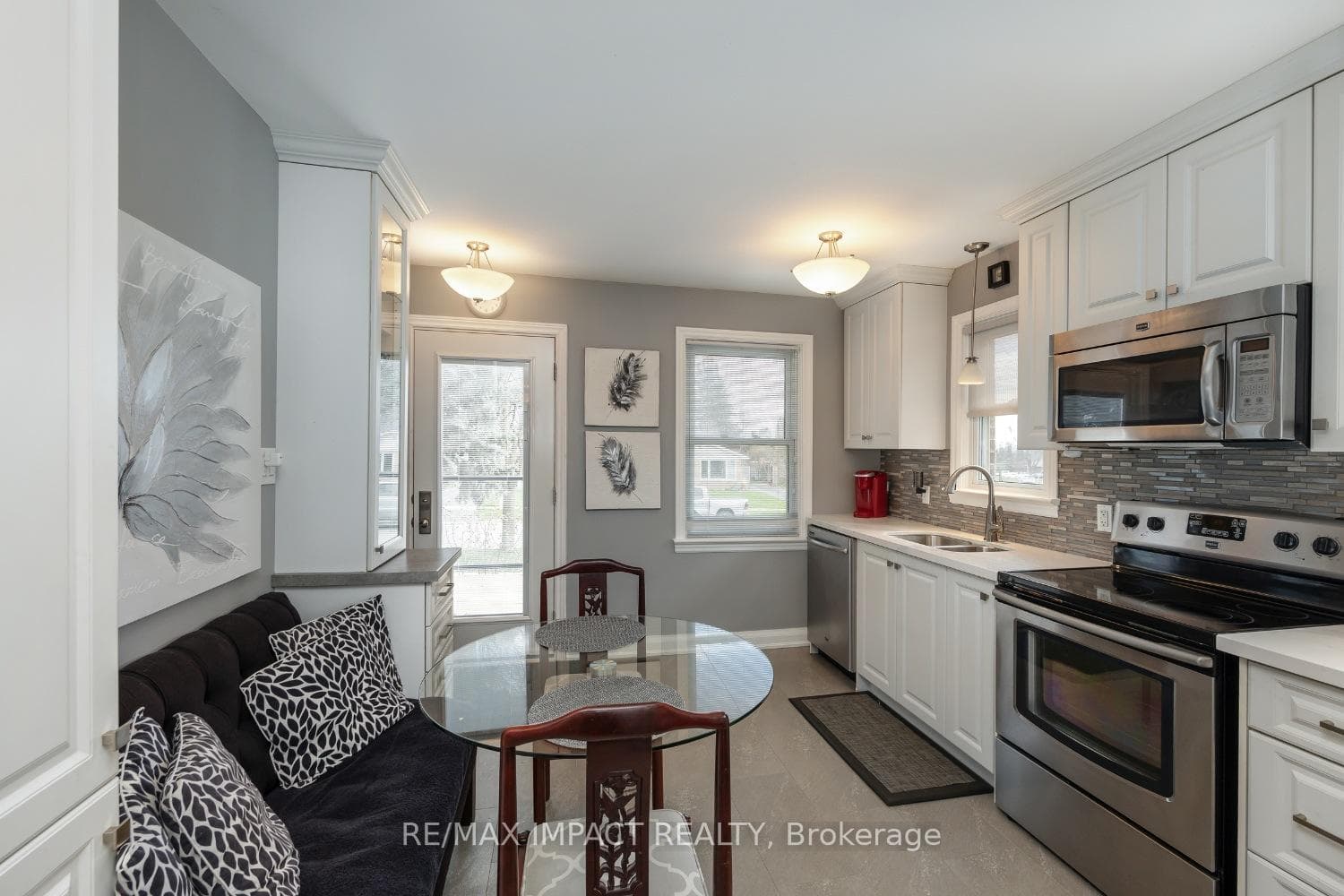 72 Grassmere Court photo 8