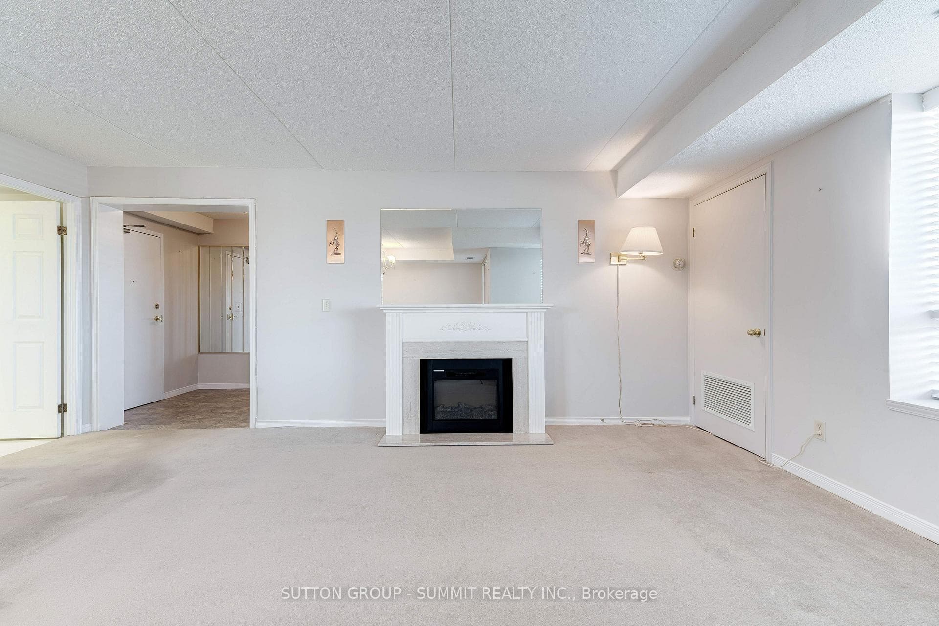 870 Upper Wentworth Street Unit 202 photo 5