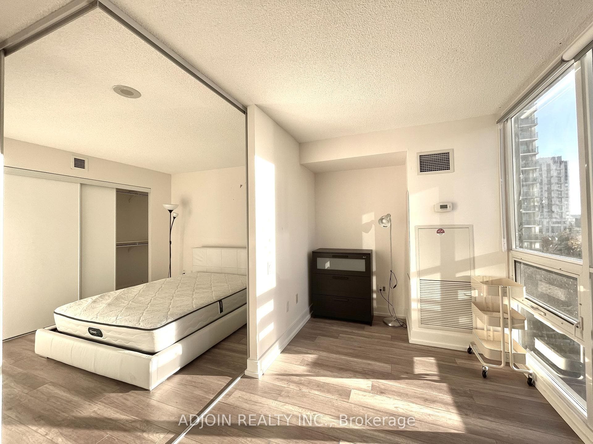 23 Sheppard Avenue Unit 711 photo 7