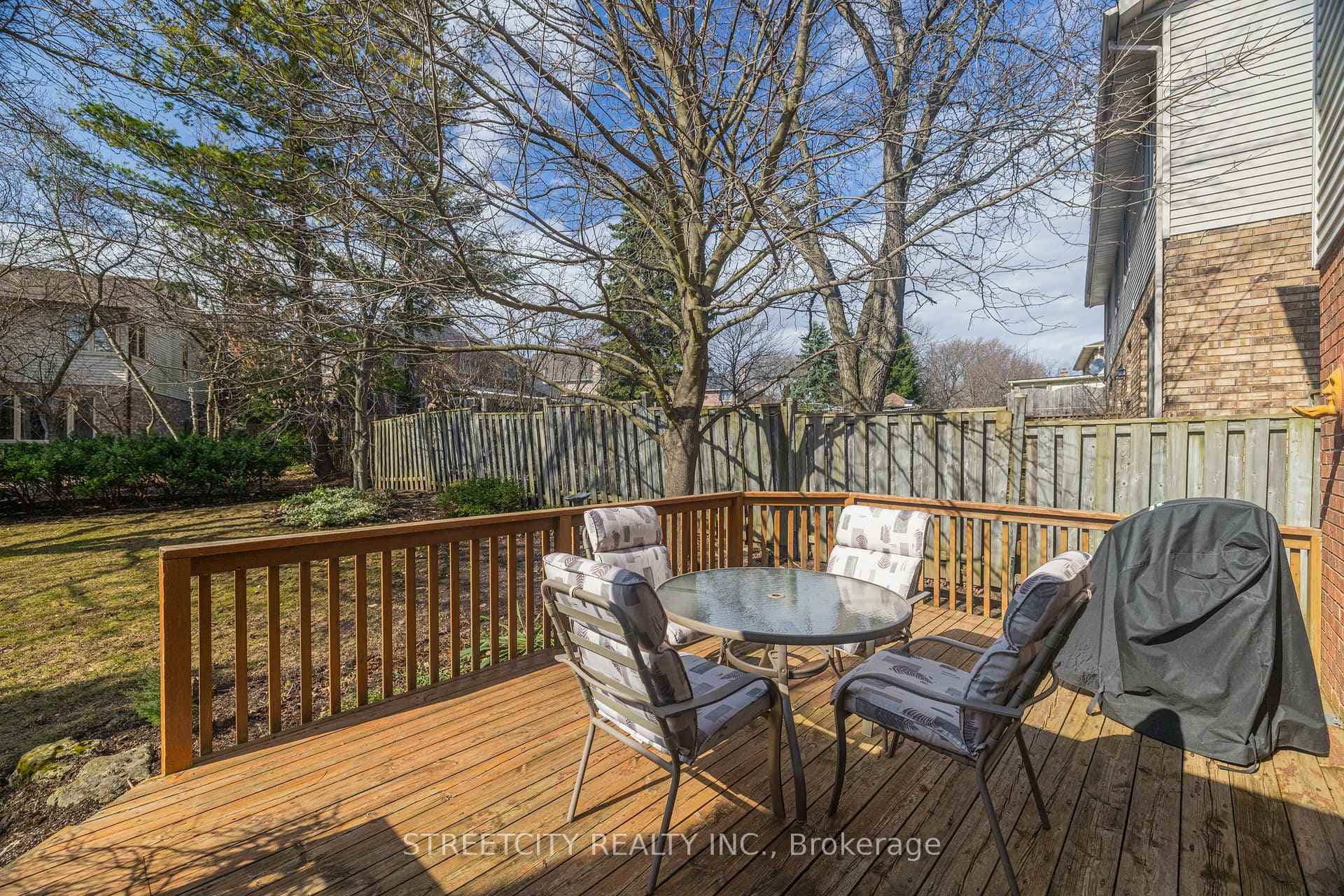 1537 Hillside Drive photo 34
