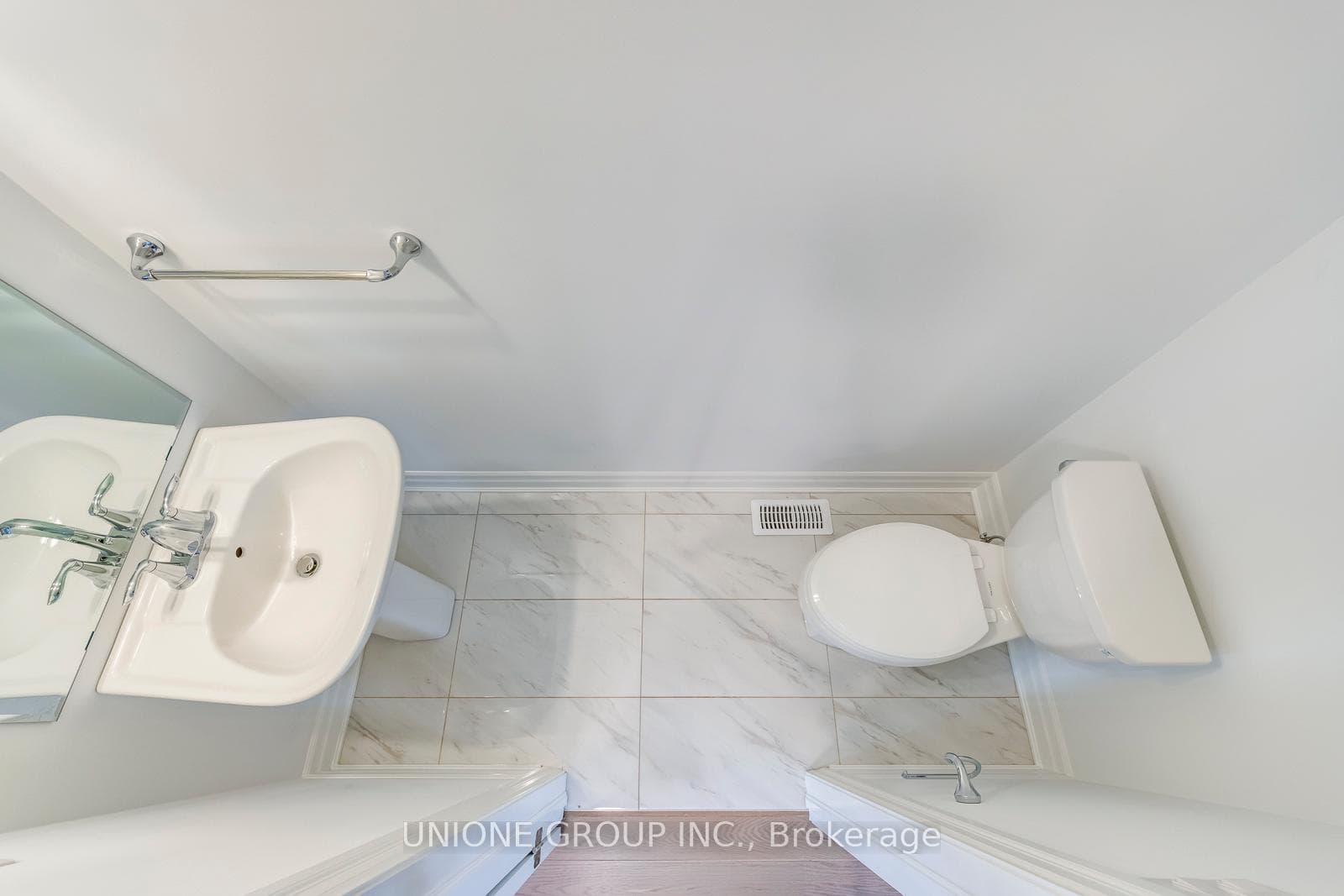 1198 Pelican Passage photo 13