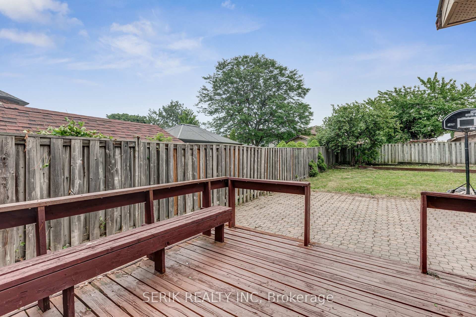 110 Havelock Drive photo 32