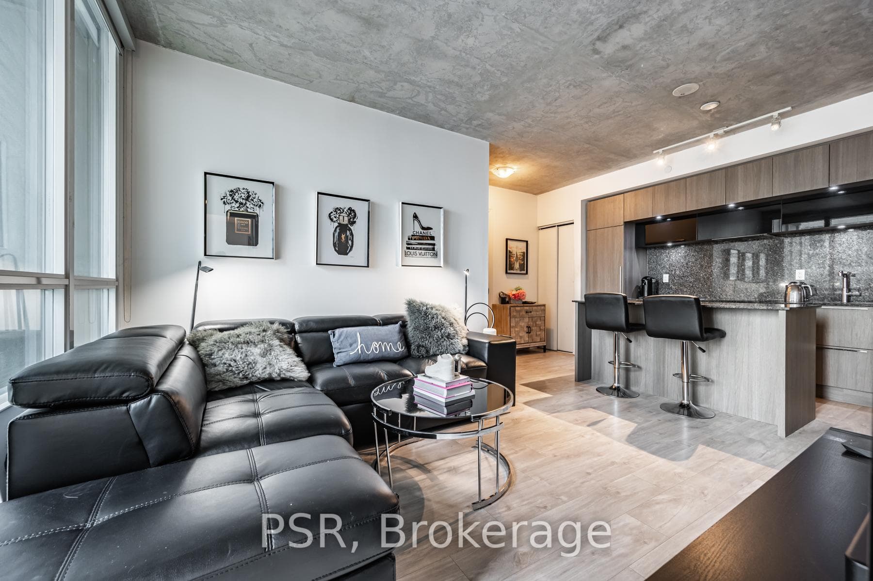 88 Blue Jays Way Unit 2101 photo 9