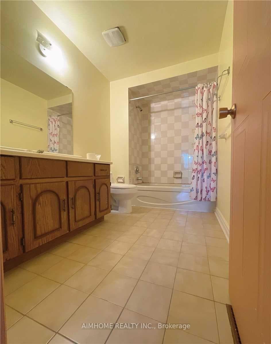 18 Reidmount Avenue photo 14