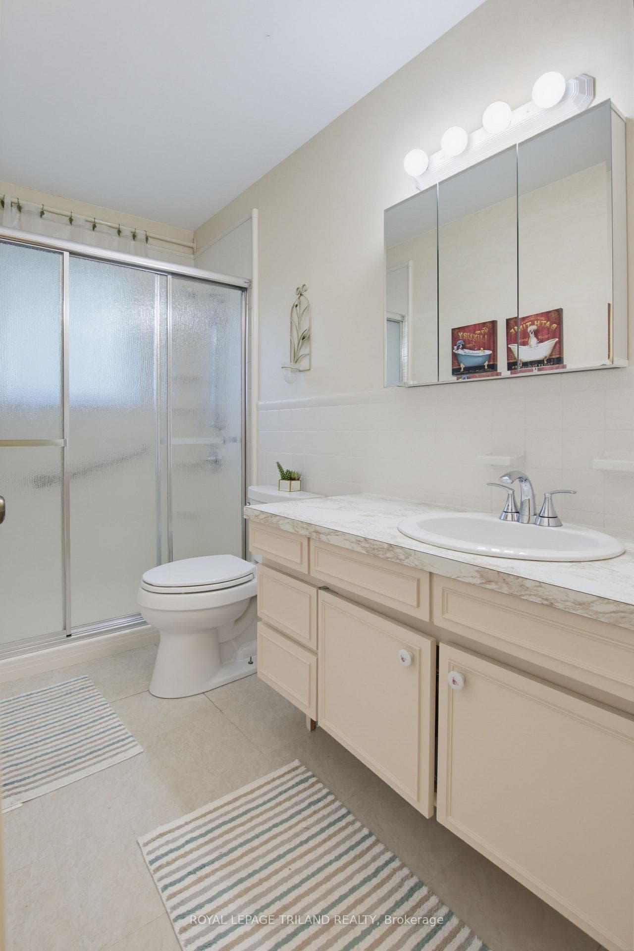 115 Champlain Crescent photo 11
