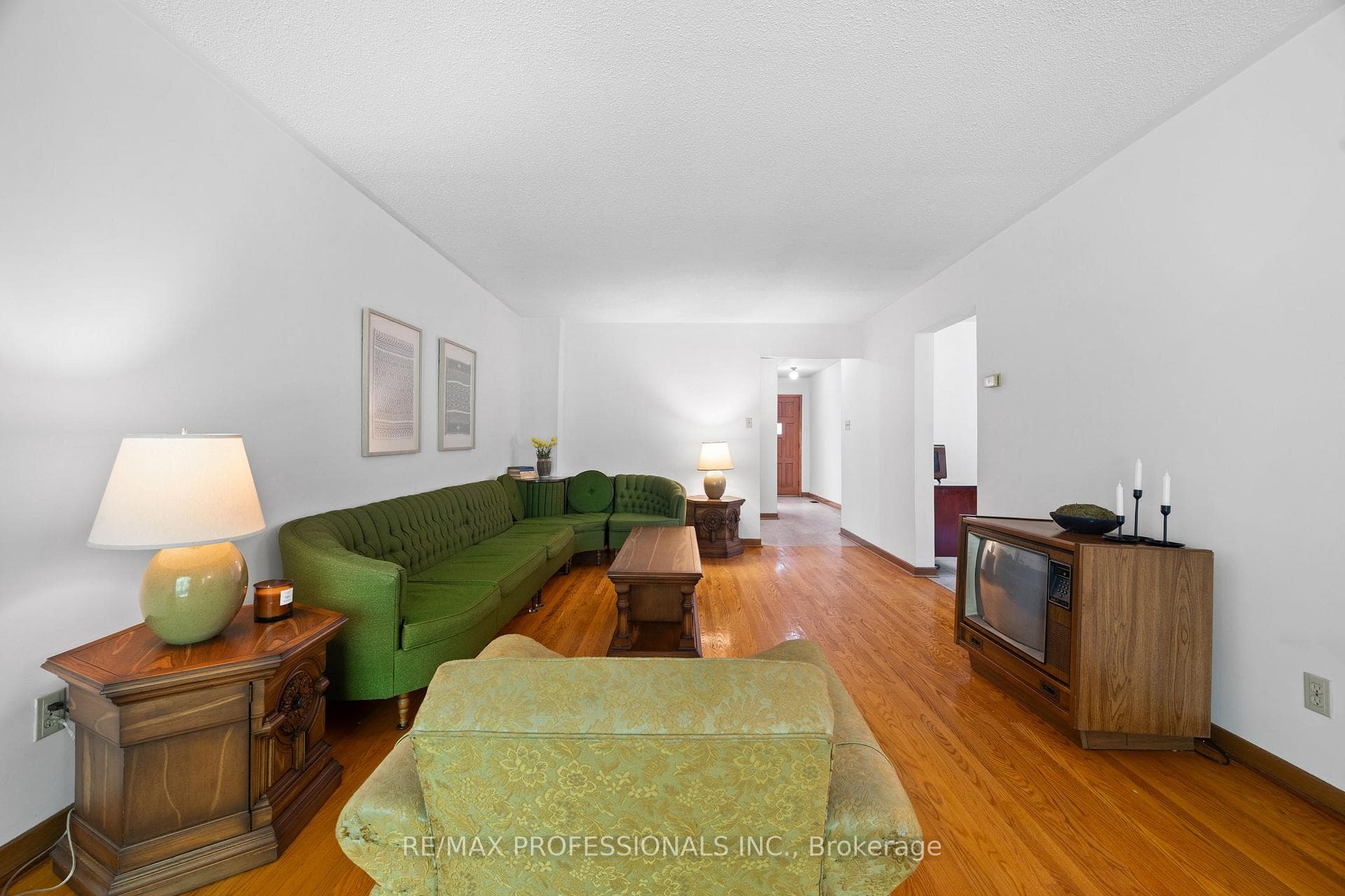 12 Ormskirk Court photo 10