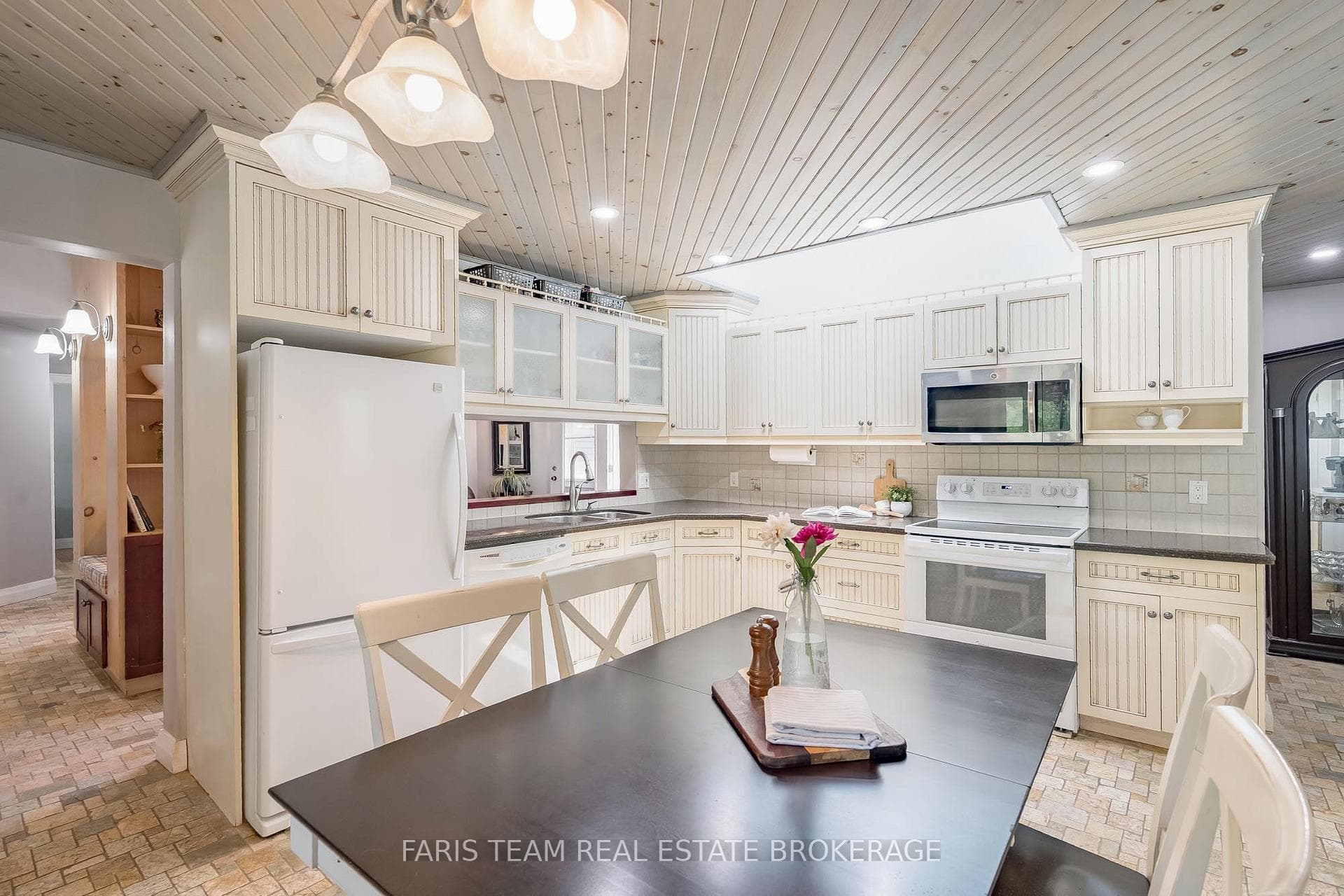 1622 Houseys Rapids Road photo 7