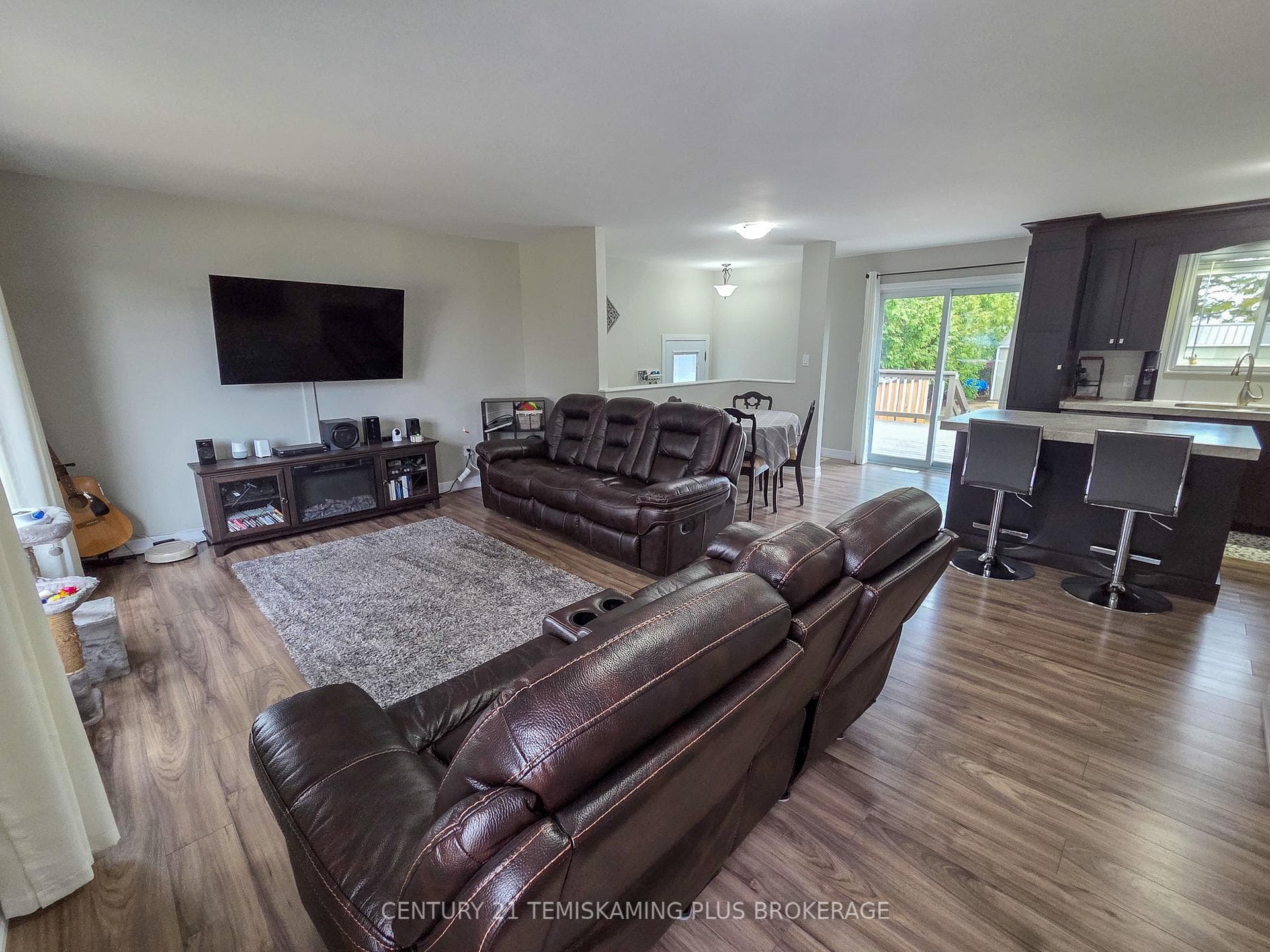 254 Laurette Street photo 12